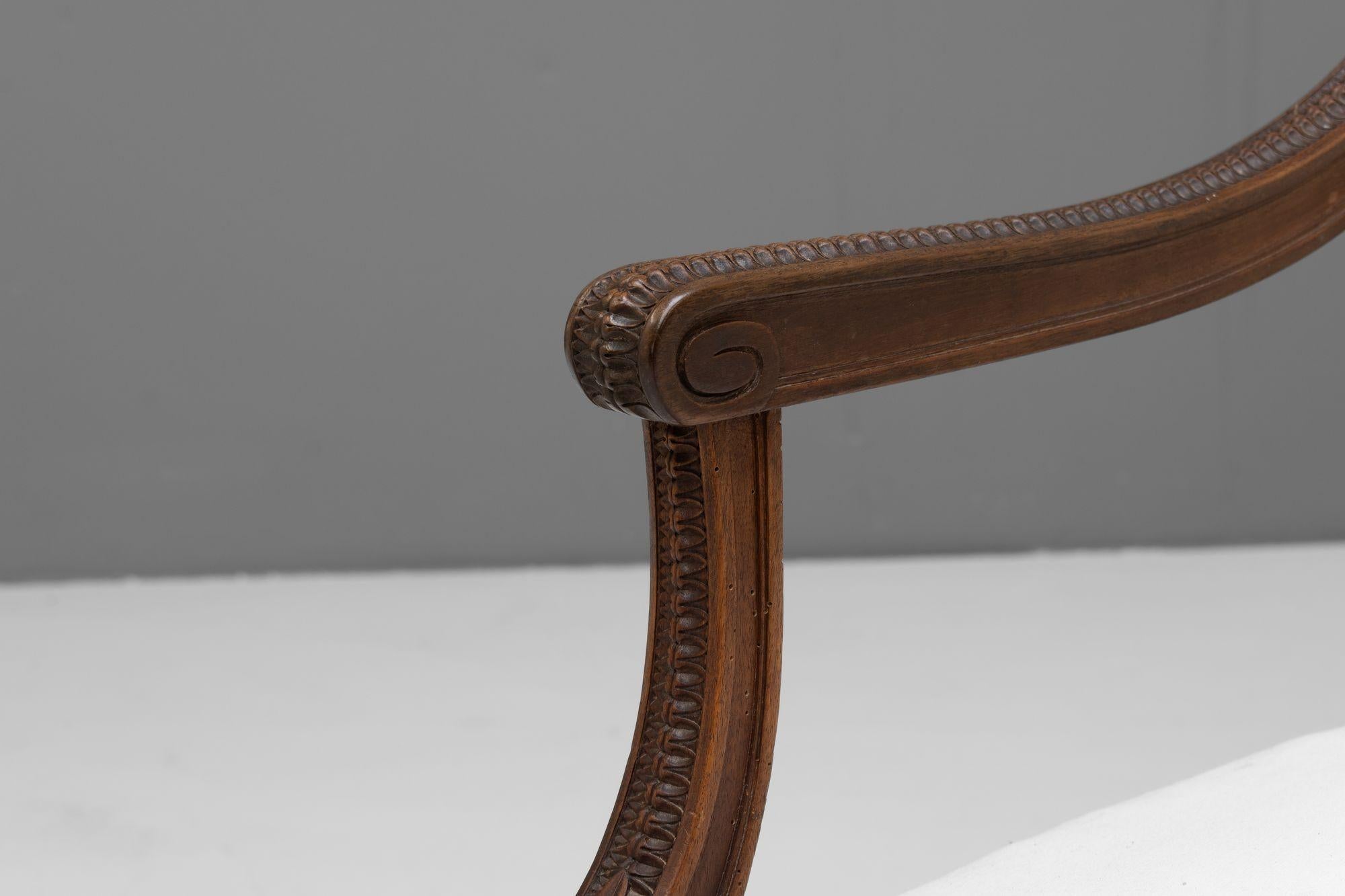 Paire de fauteuils Bon état - En vente à London, England