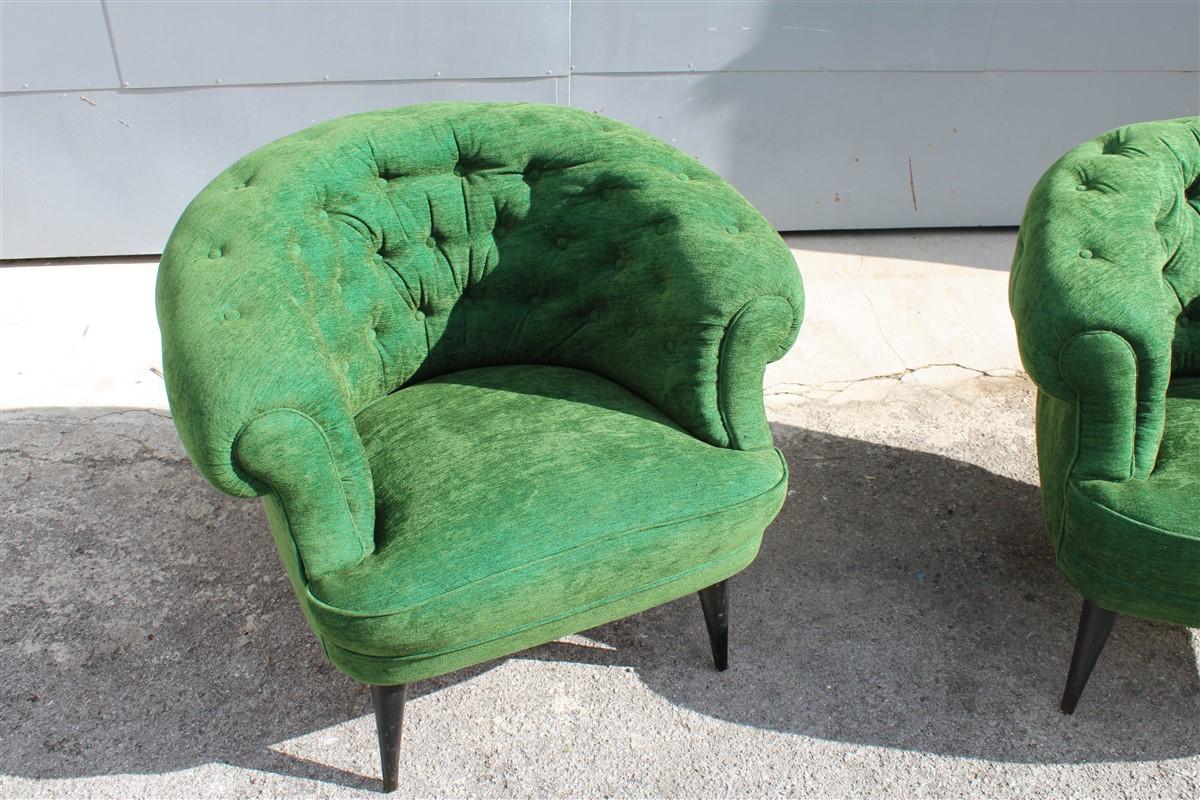 Mid-20th Century Pair of Armchairs Guglielmo Ulrich Attributed Green Velvet Italian Design For Sale