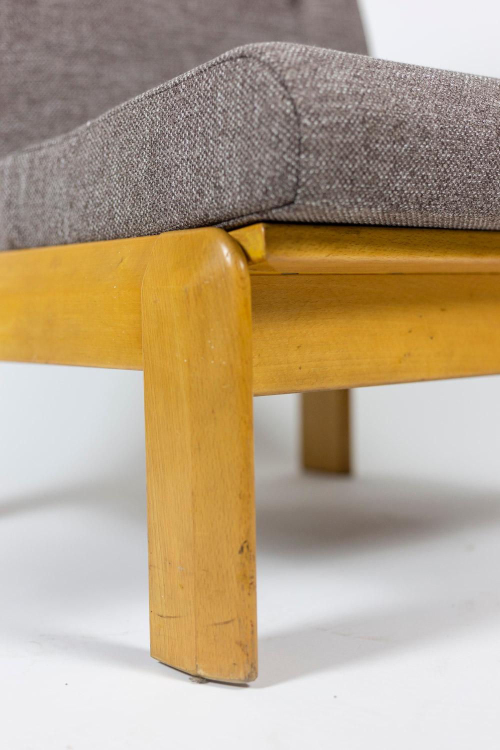 Paire de fauteuils en hêtre et tissu, années 1960 en vente 6