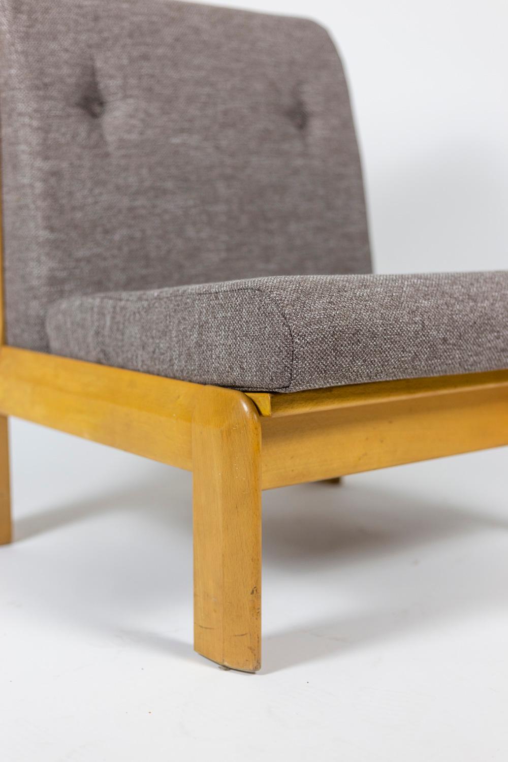 Paire de fauteuils en hêtre et tissu, années 1960 en vente 2