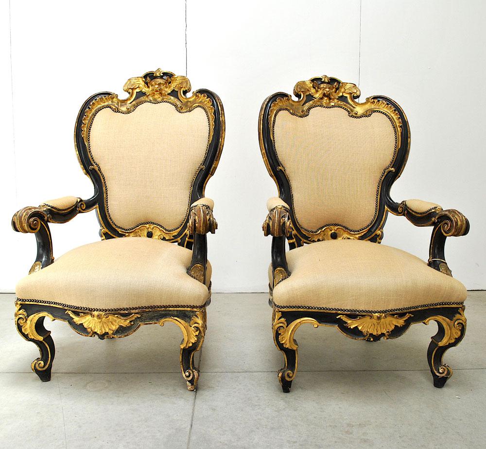 Pair of Armchairs in Black Lacquer Wood, Mid-18th Century In Good Condition For Sale In bari, IT