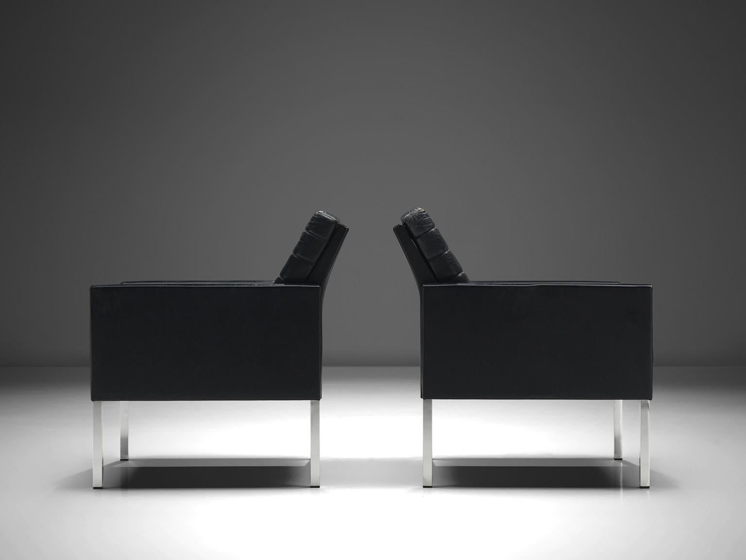 Danish Pair of Armchairs in Black Leather and Steel For Sale 1