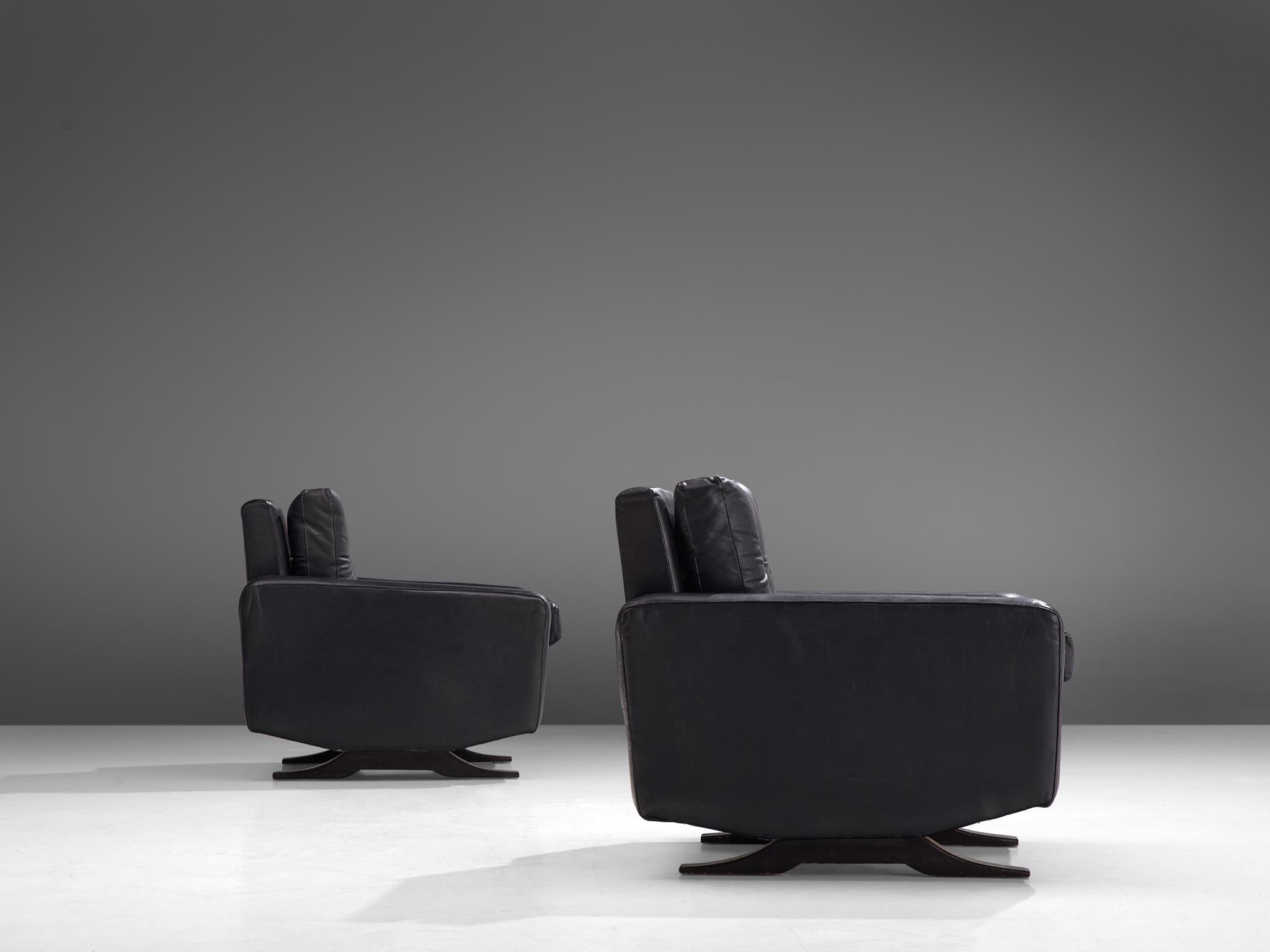 Italian Pair of Armchairs in Black Leather by Franz Sartori for Flexform