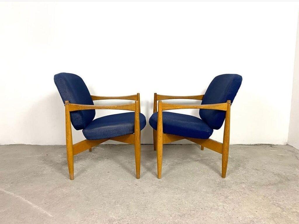 Coppia di poltrone in tessuto blu, Cecoslovacchia, 1960

Informazioni aggiuntive:
Paese di produzione - Cecoslovacchia
Periodo di progettazione - 1960
Periodo di produzione - 1960
Stile - Midcentury
Materiale - Legno e tessuto
Colore - Marrone