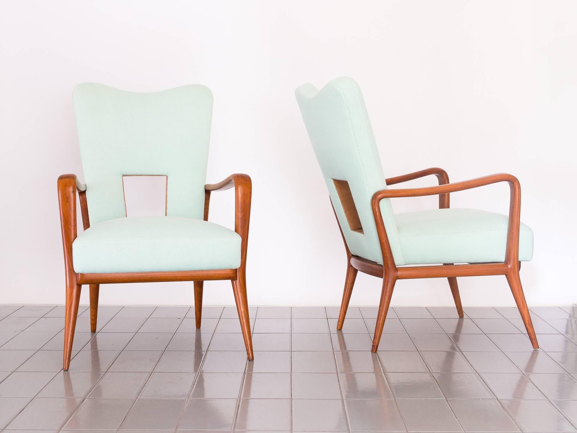 Brazilian 1950s Pair of Armchairs in Cabreúva Wood Produced by Luiz Pássaro, Brazil Modern