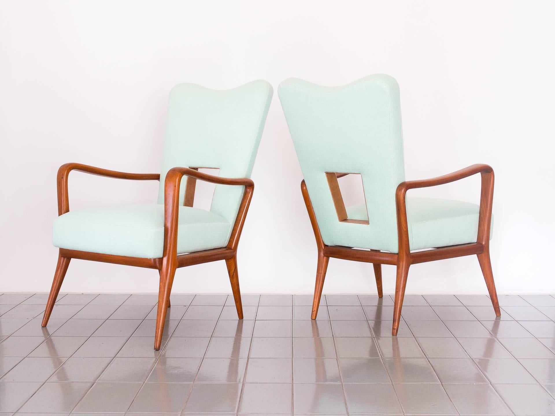 1950s Pair of Armchairs in Cabreúva Wood Produced by Luiz Pássaro, Brazil Modern In Excellent Condition In Sao Paulo, SP