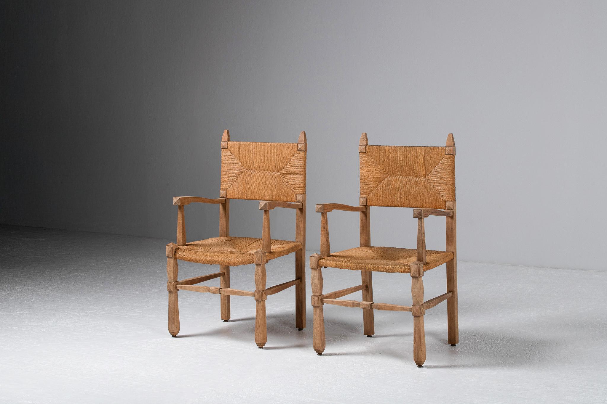 Mid-Century Modern Pair of Armchairs in Carved Oak and Rush, France, 1950s For Sale