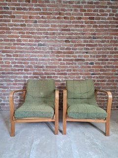 Paire de fauteuils en tissu vert, Tchécoslovaquie, 1960