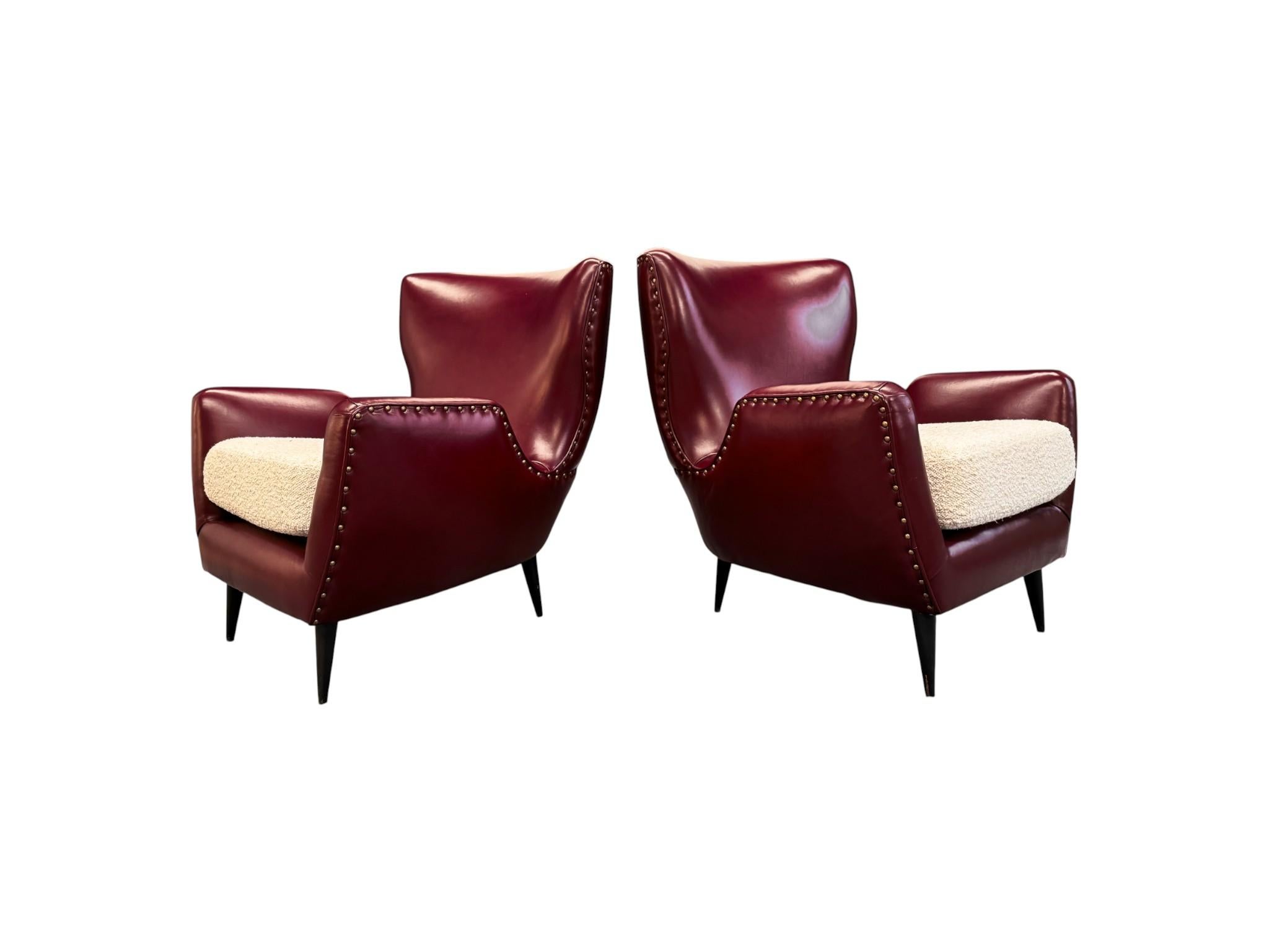 Pareja de Sillones en Madera, Cuero y Boucle, Carlo Hauner, Años 50 - Lote 466 en venta 1