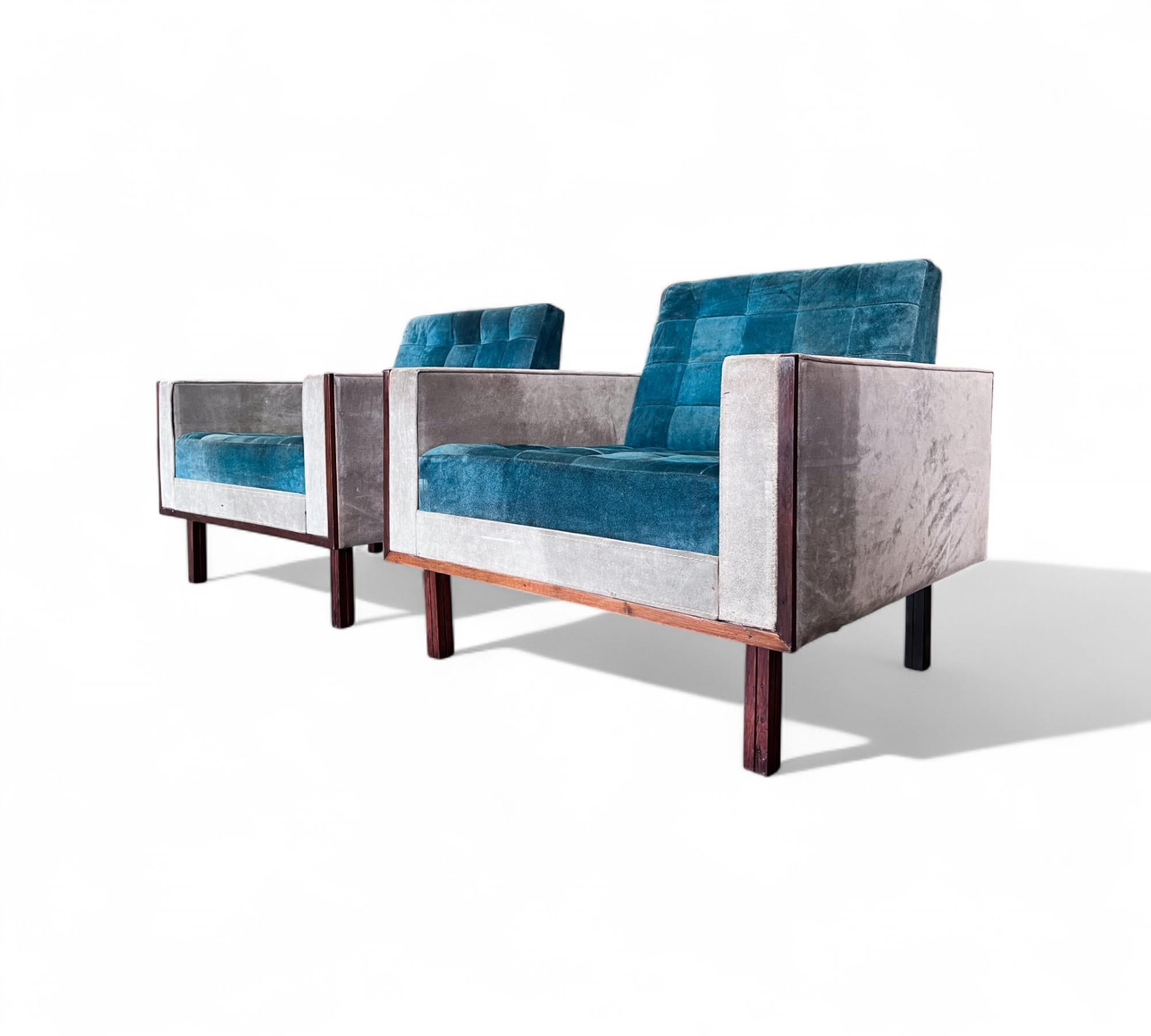 Mid-Century Modern Paire de fauteuils en bois dur et daim, Cimo, années 1960 - Lot 635 en vente