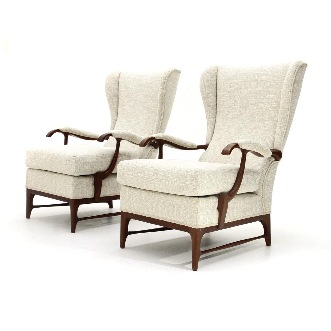 Italian Pair of armchairs in ivory white fabric by Framar, 1950s For Sale