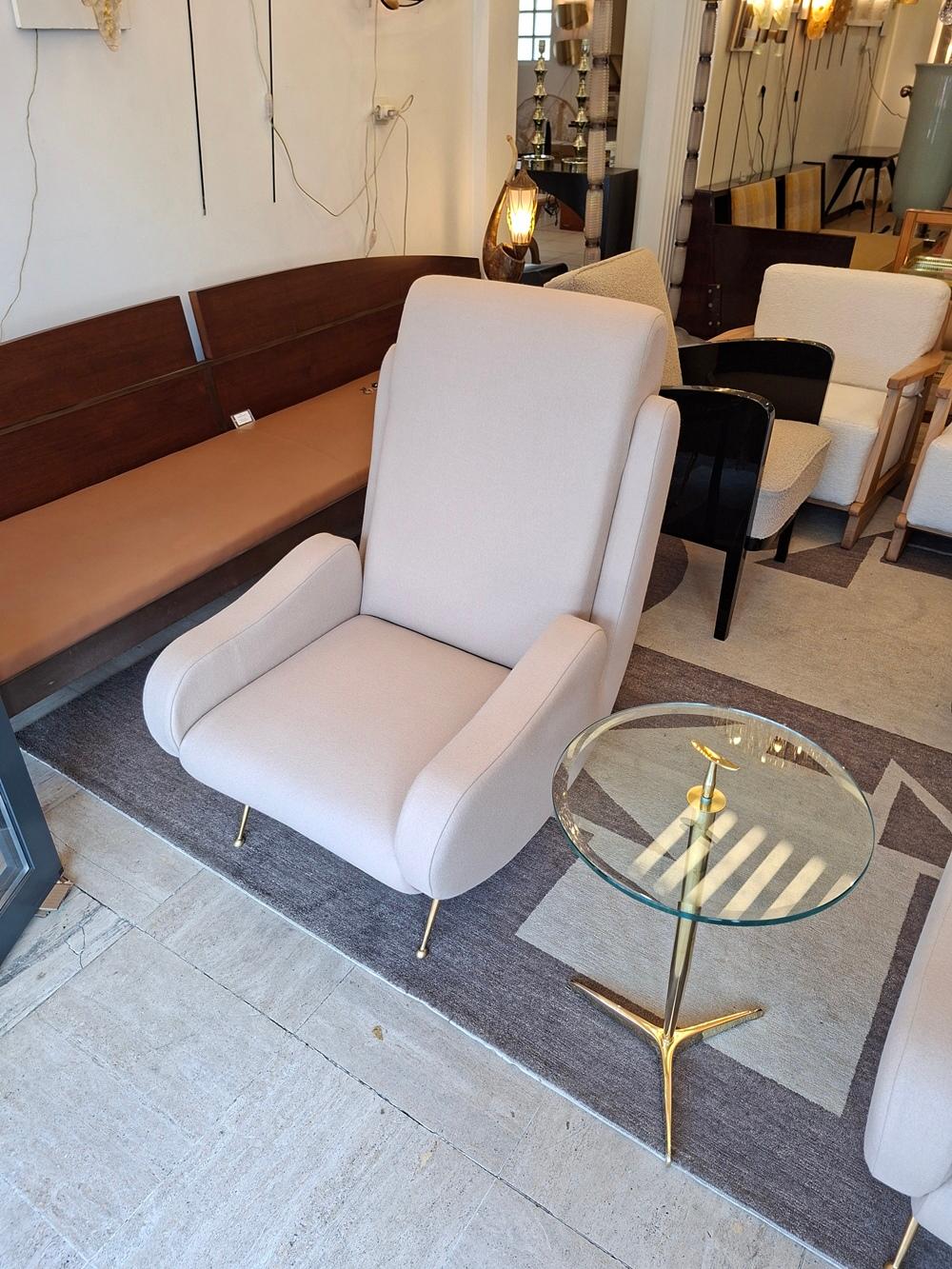 Coppia di poltrone in tessuto beige chiaro In condizioni ottime in vendita a Saint-Ouen, FR