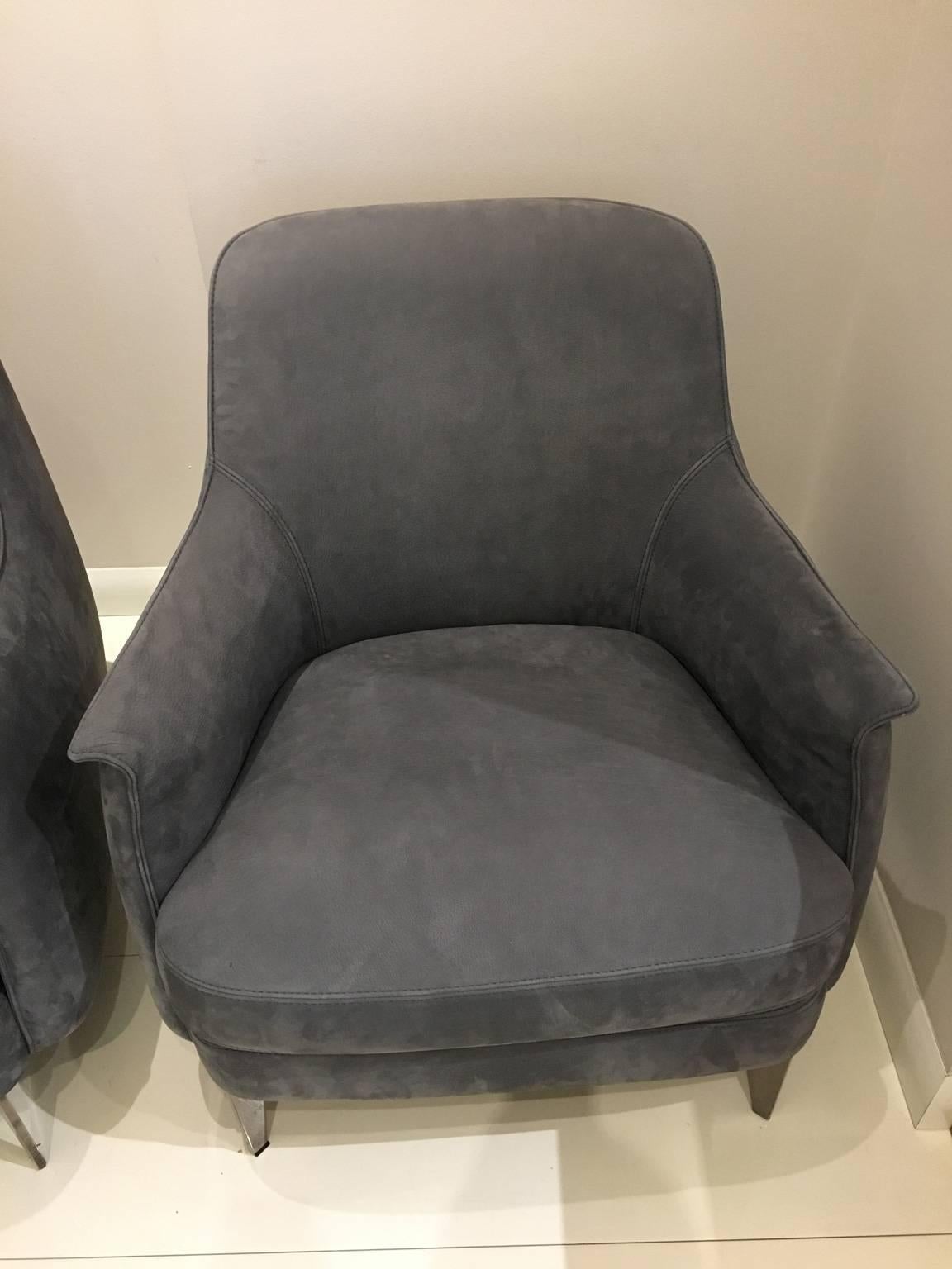 Modern Pair of Armchairs in Light Grey Nubuk Leather with Black Chrome Legs by Cierre