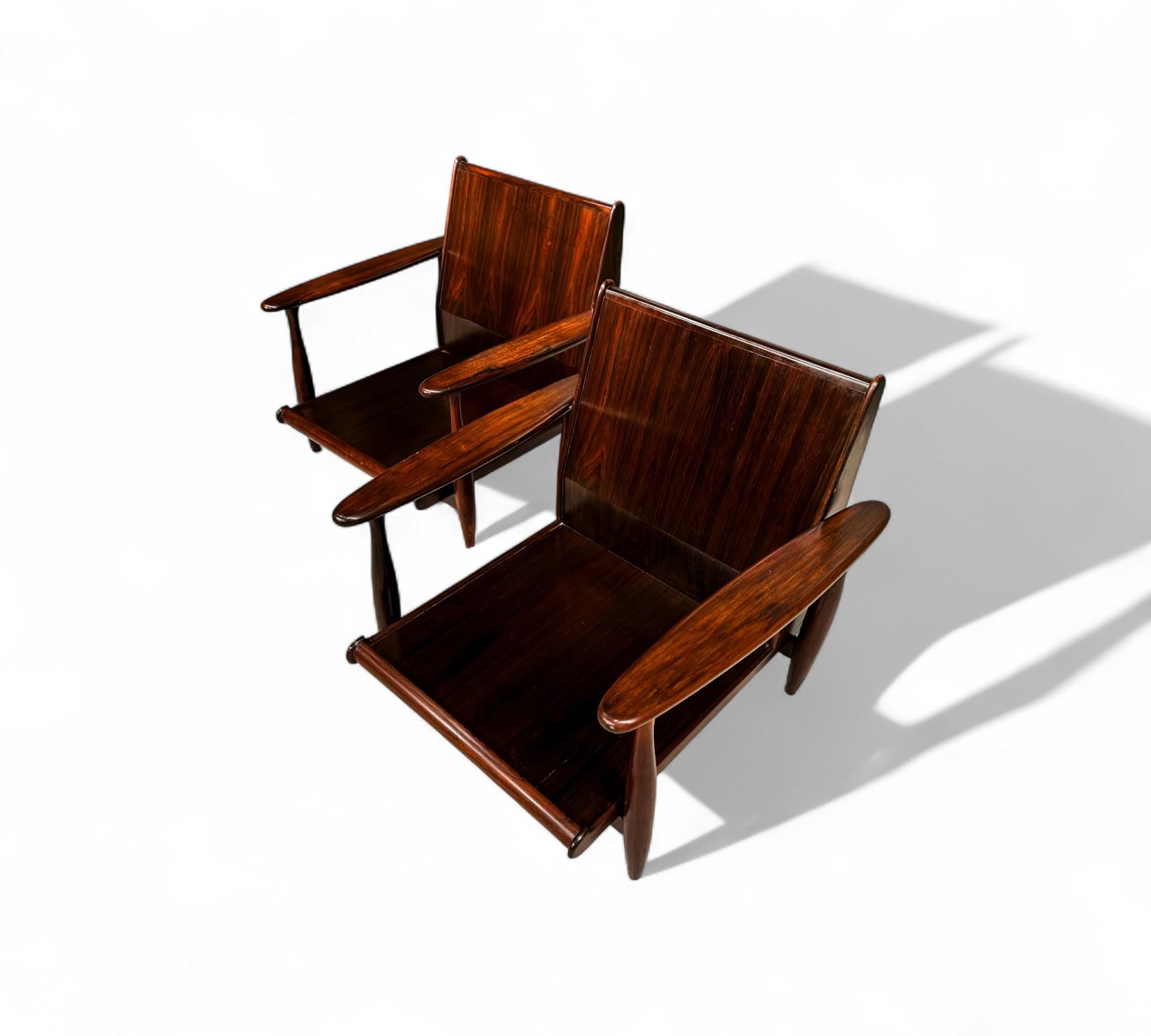 Paar Sessel aus Rosenholz und Boucle, Liceu De Artes, 1960er Jahre - Lot 218 im Zustand „Gut“ im Angebot in New York, NY