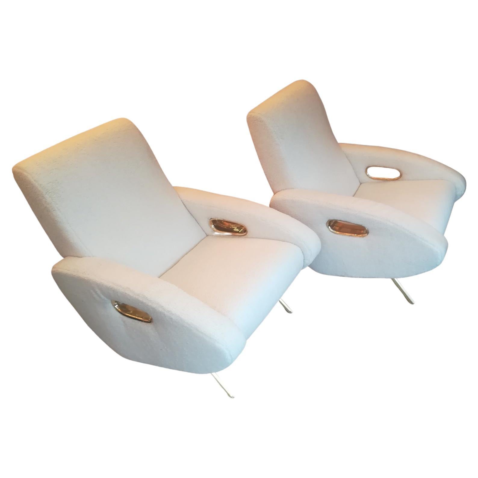 Curved Armchair 'Cottonflower' in White Fabric For Sale at 1stDibs