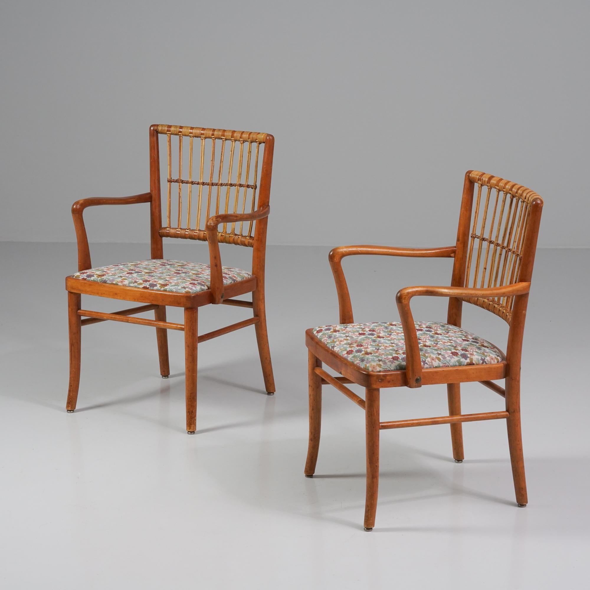 Scandinavo moderno Coppia di poltrone in stile Josef Franck, Finlandia, anni '40 in vendita
