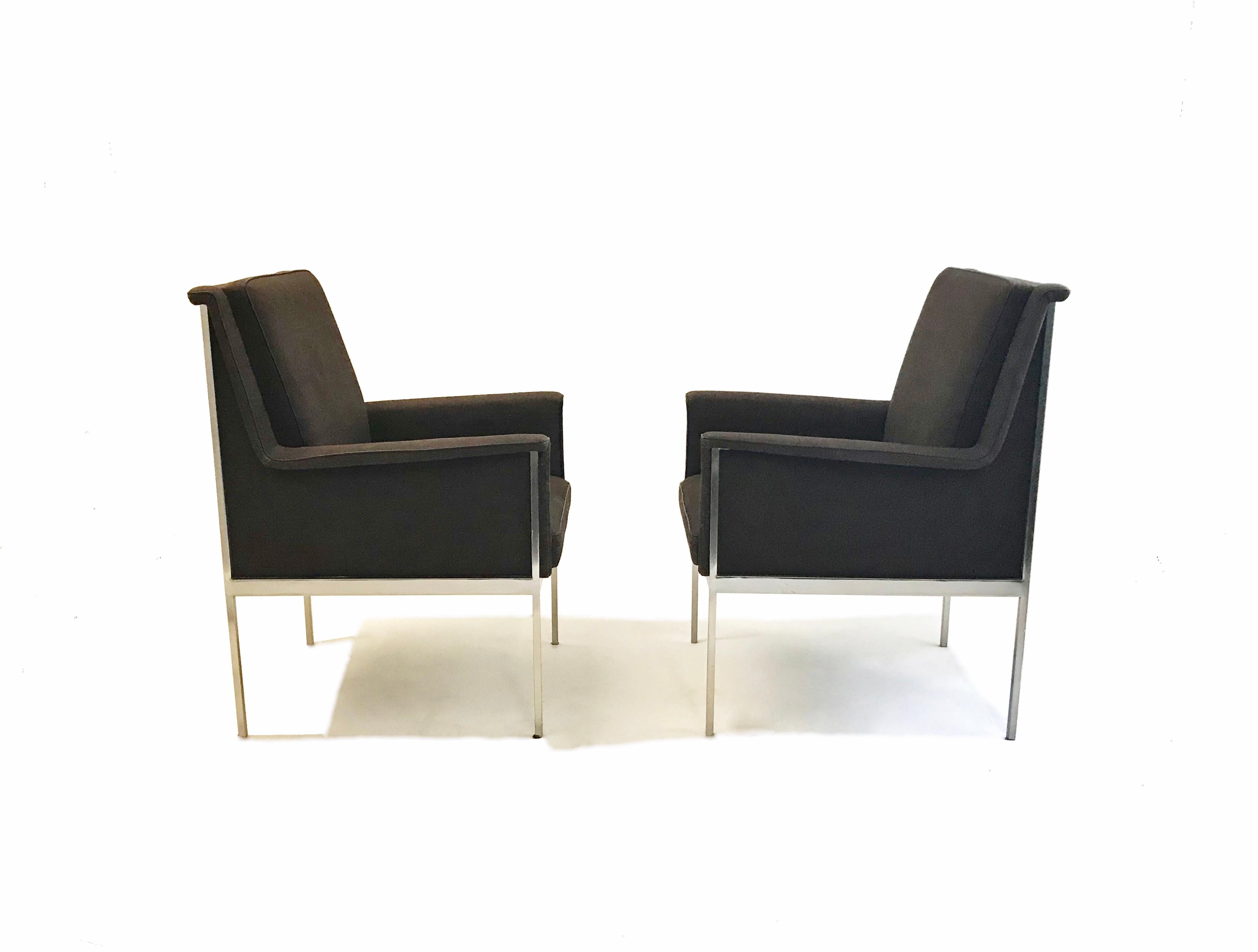 Pair of Armchairs in the Manner of Florence Knoll, C. 1960 In Good Condition In Jersey City, NJ