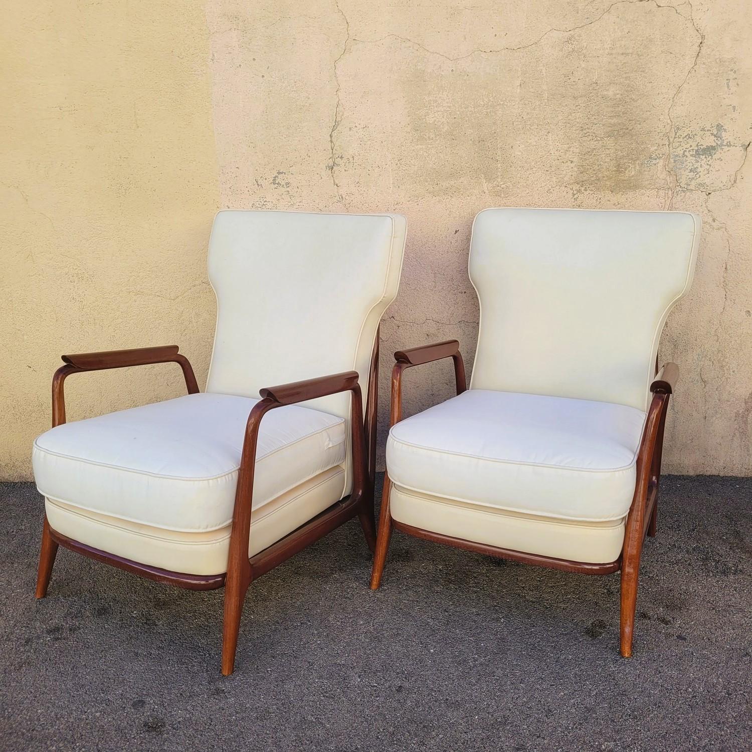 Coppia di poltrone nello stile di G Scapinelli, fine XX secolo in vendita 3