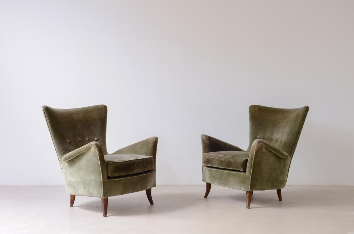 Mid-Century moderno Coppia di poltrone nello stile di Gio Ponti in vendita
