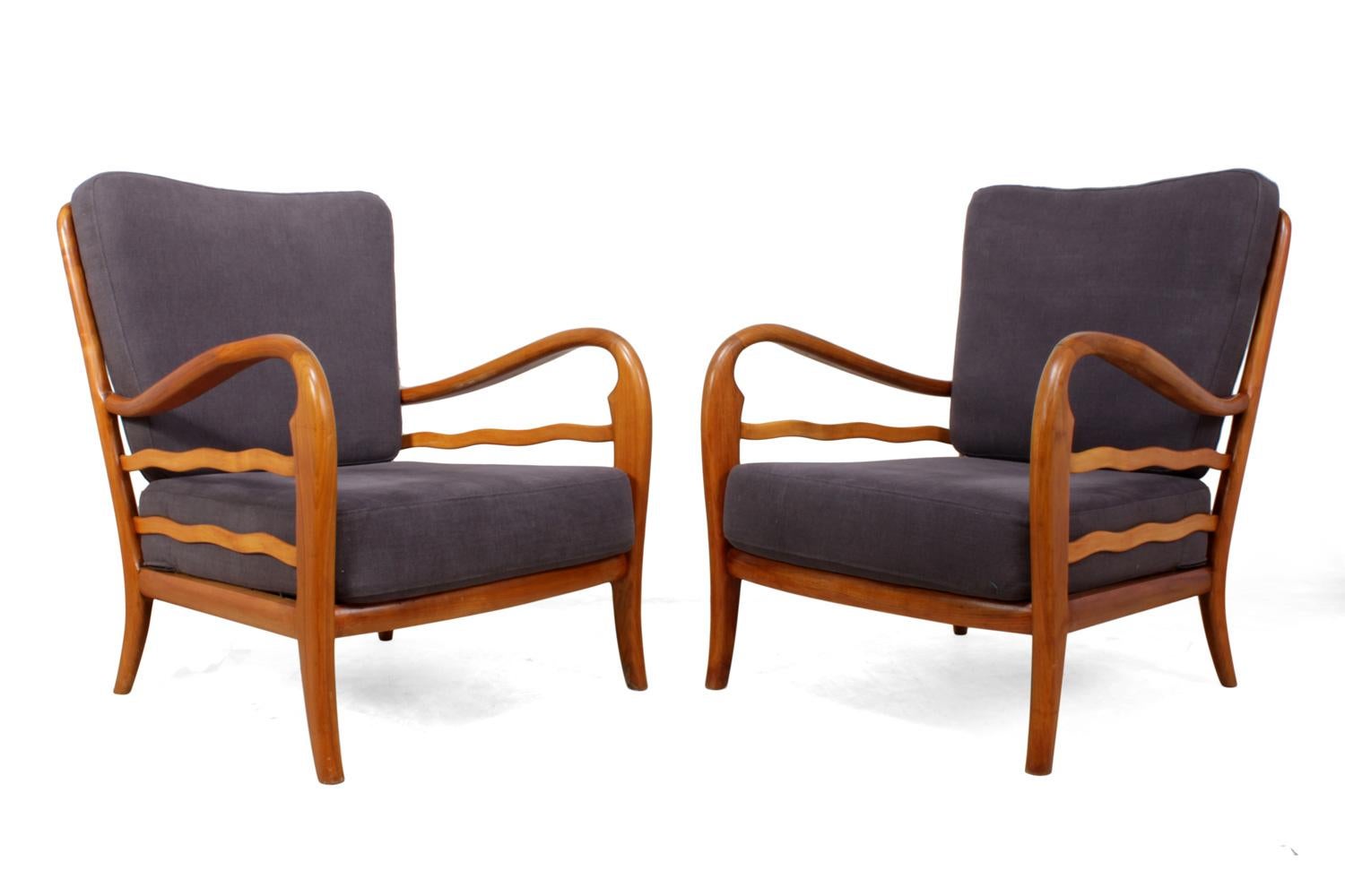 Pair of Armchairs in the Style of Paolo Buffa In Excellent Condition In Paddock Wood, Kent