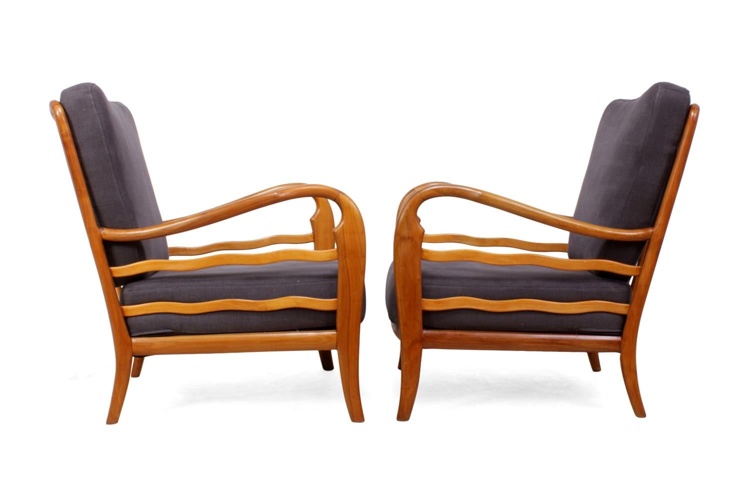 Mid-20th Century Pair of Armchairs in the Style of Paolo Buffa