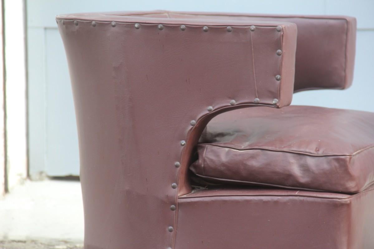 Imitation cuir Paire de fauteuils hongrois Art Déco Lajos Kozma en faux cuir marron des années 1930  en vente