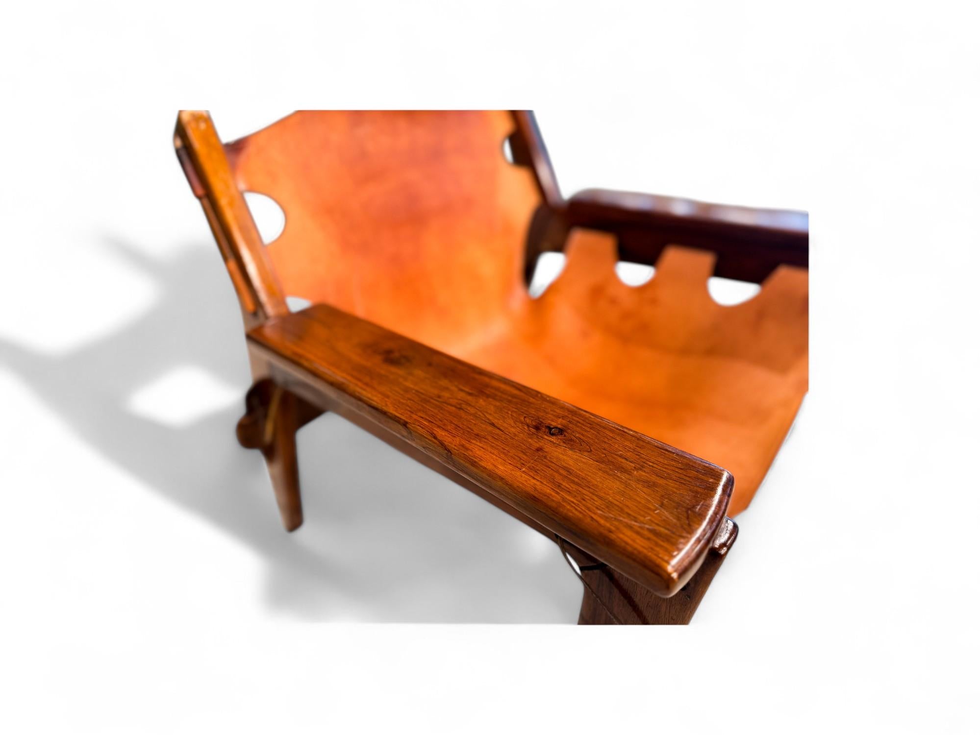 Paire de fauteuils Kilin en bois de feuillus et cuir de Sergio Rodrigues, vers 1960 en vente 8
