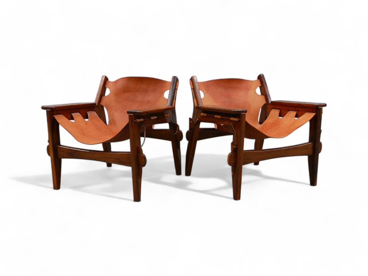 Mid-Century Modern Pair of Armchairs “Kilin” in Hardwood and Leather by Sergio Rodrigues, c. 1960s For Sale
