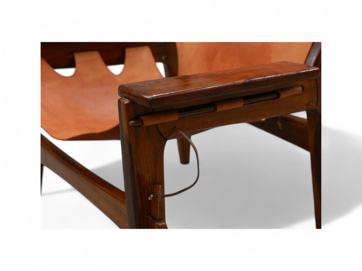 Pair of Armchairs “Kilin” in Hardwood and Leather by Sergio Rodrigues, c. 1960s For Sale 2