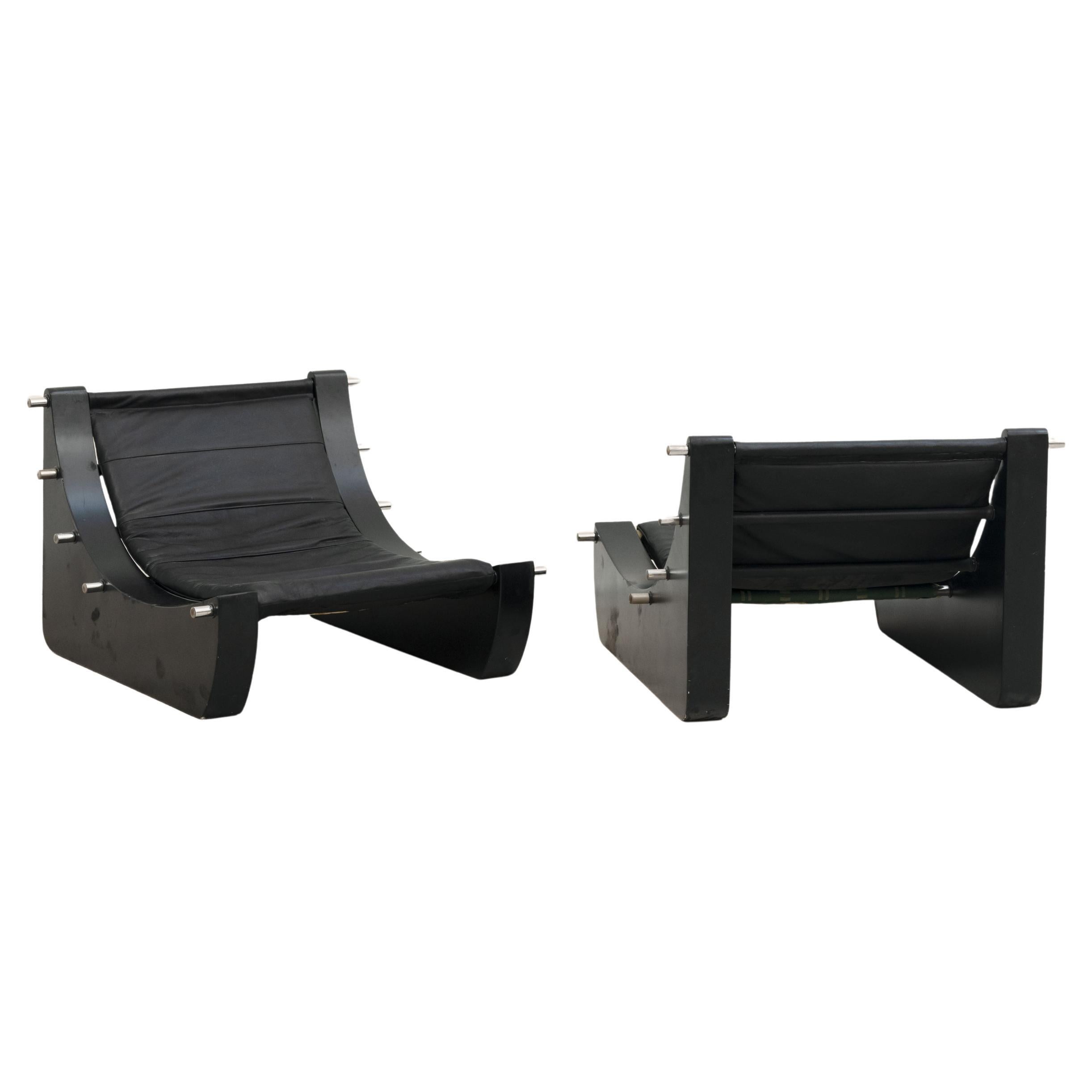 Paar Sessel Lackiertes Holz, verchromtes Metall Schwarzes Leder Mid-Century modern