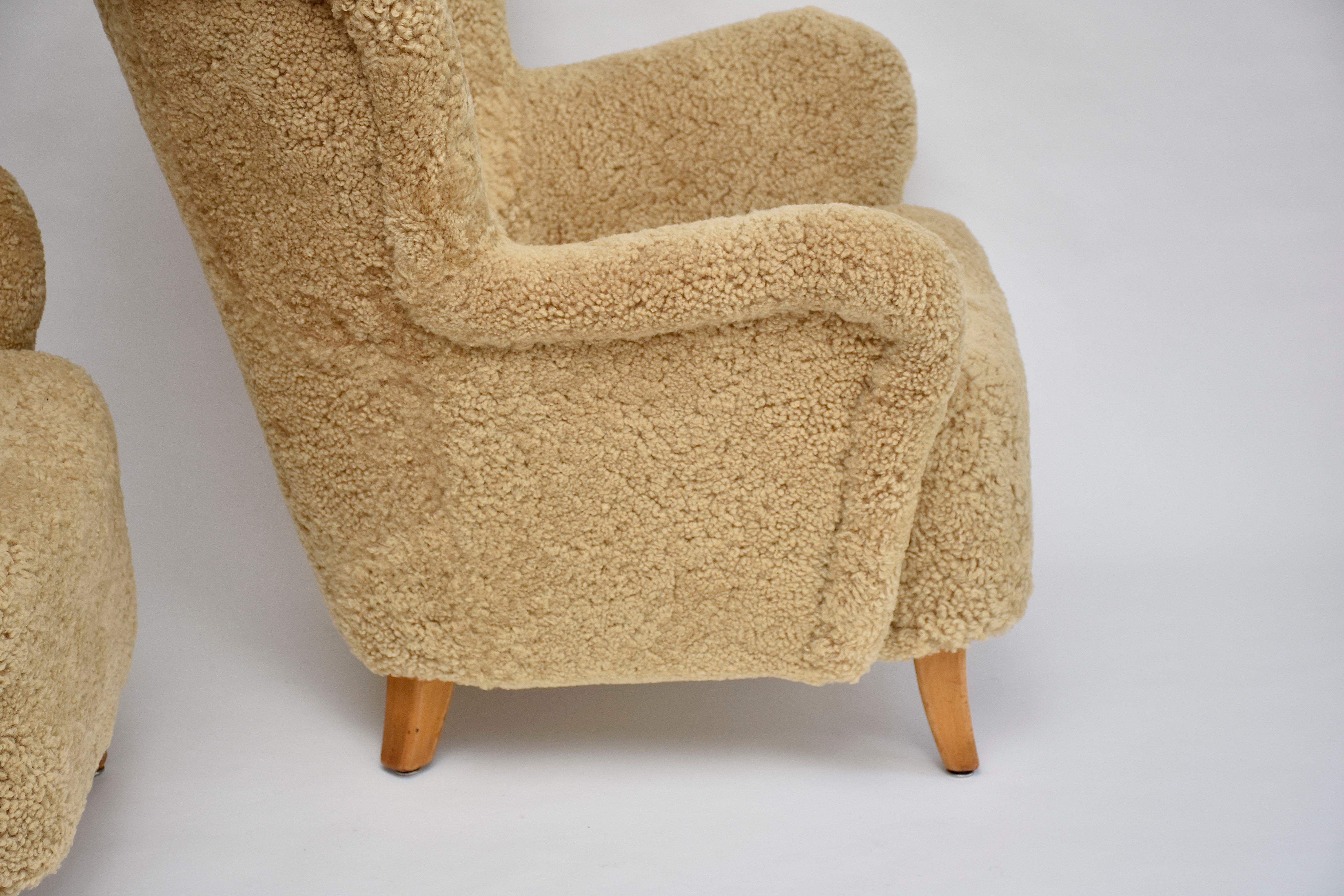 Cuir de mouton Paire de fauteuils 'Laila' en peau de mouton miel par Ilmari Lappalainen pour Asko 1948 en vente