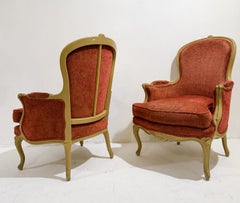 Paire de fauteuils de style Louis XV, tapisserie rouge