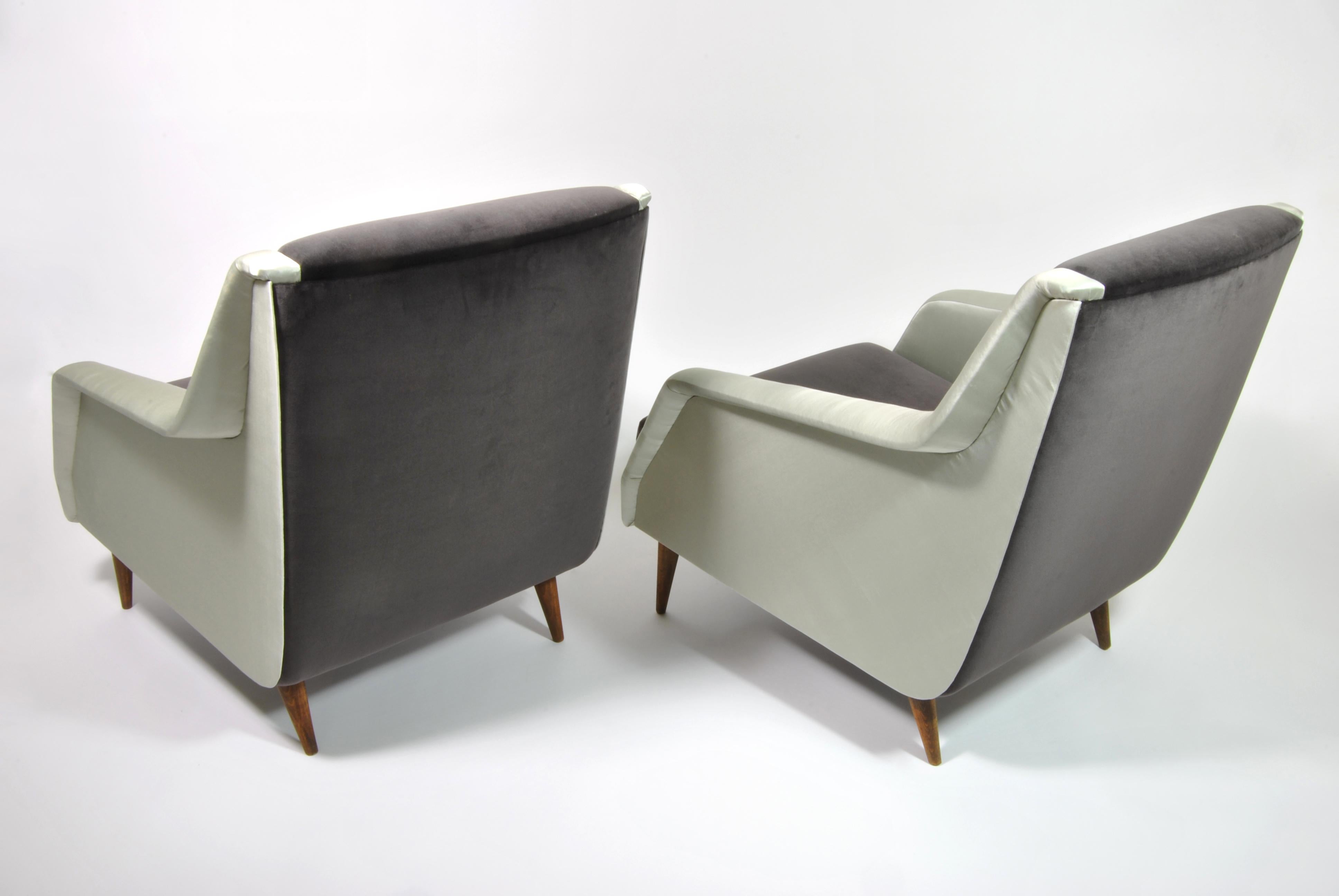 Mid-Century Modern Pair of Armchairs Mod.802, Design Carlo de Carli, Cassina Production, Italy 1954 For Sale