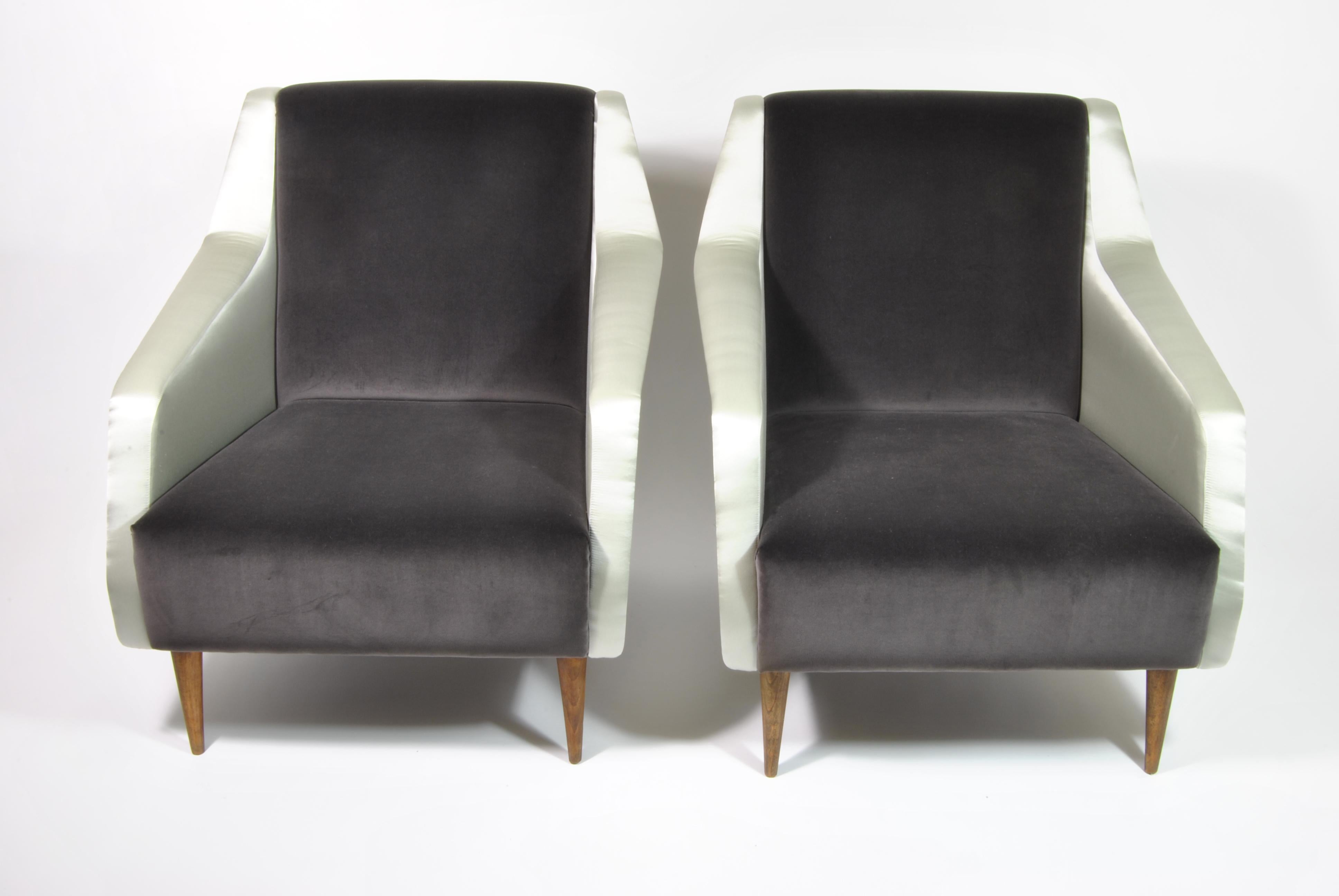 Italian Pair of Armchairs Mod.802, Design Carlo de Carli, Cassina Production, Italy 1954