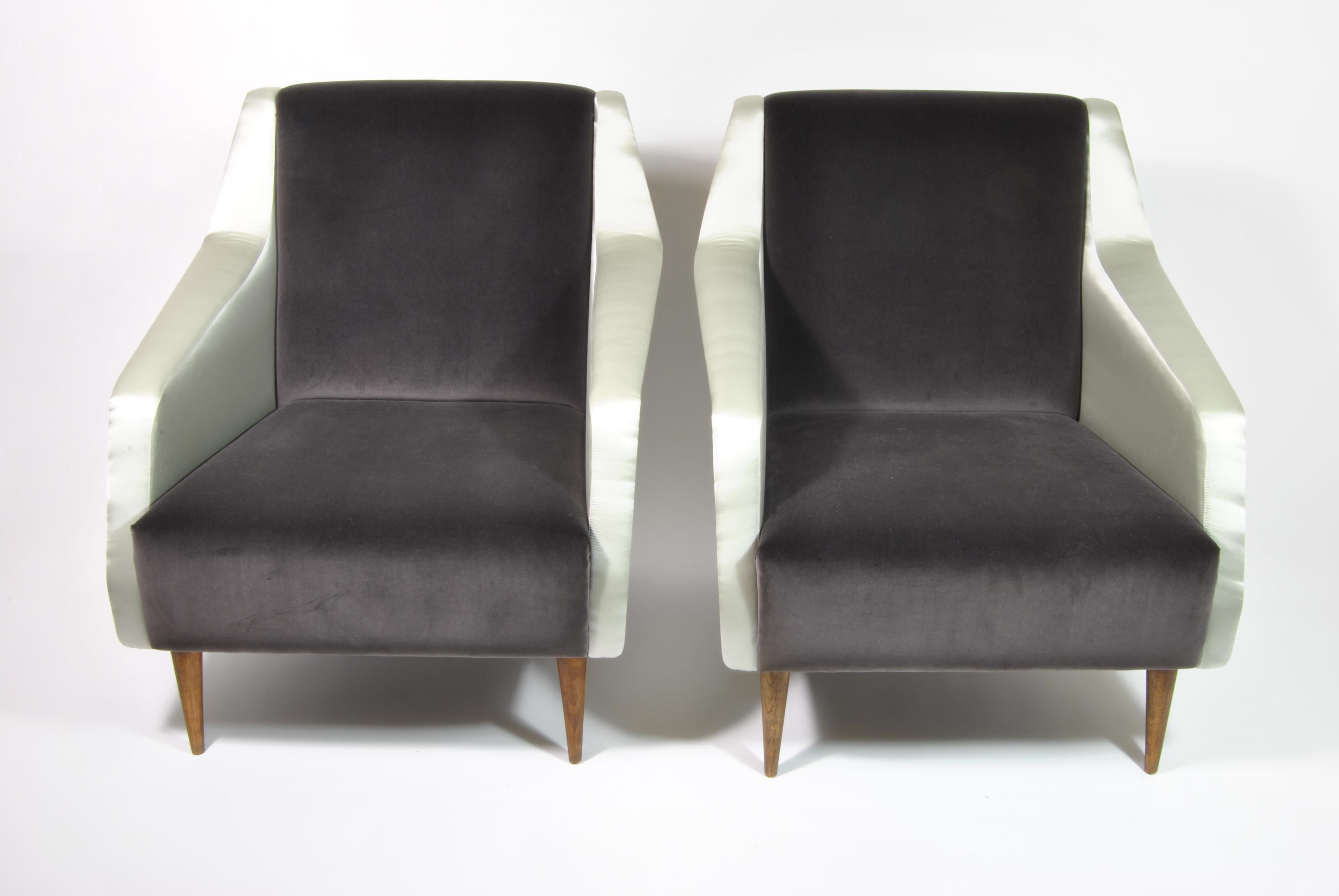 Italian Pair of Armchairs Mod.802, Design Carlo de Carli, Cassina Production, Italy 1954 For Sale