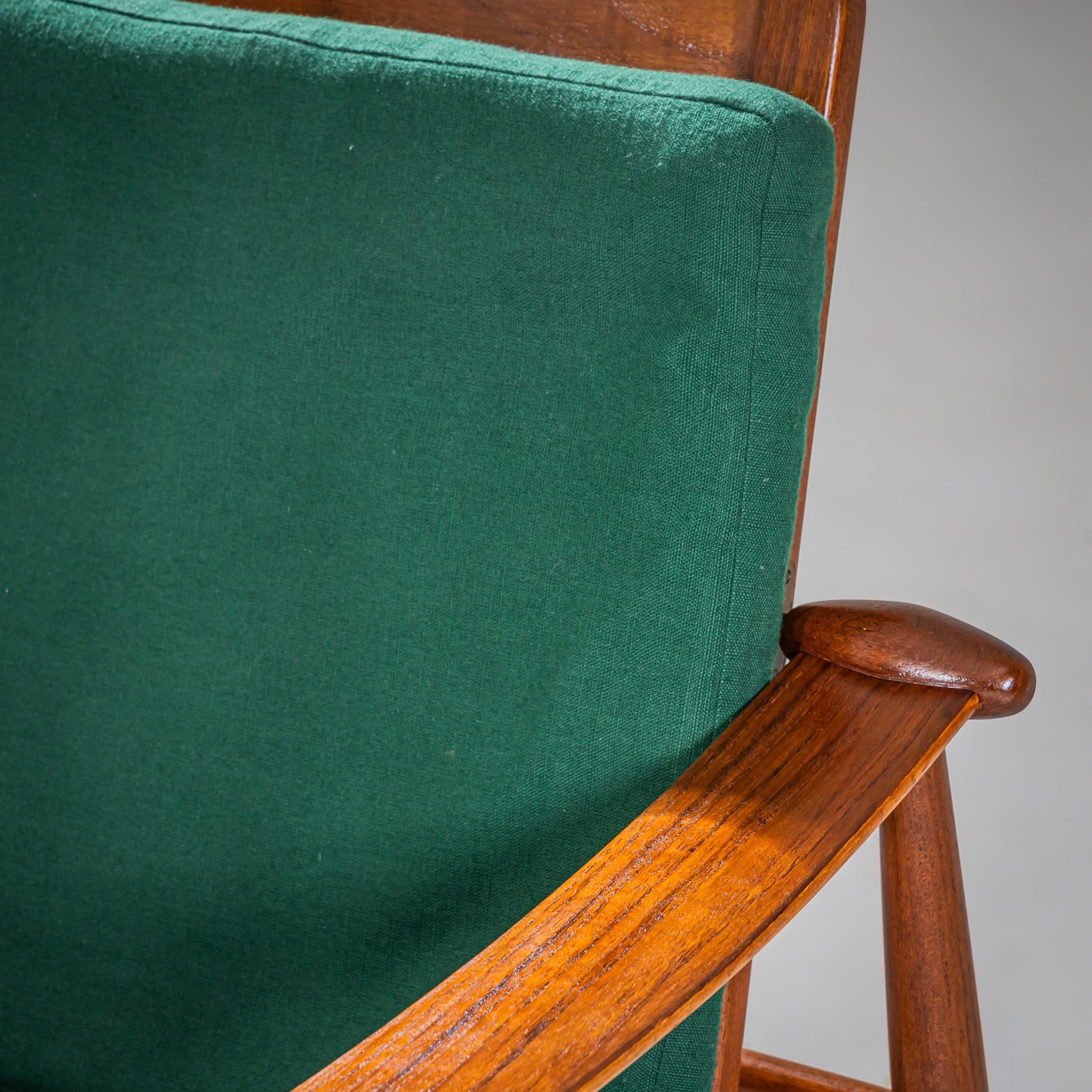 Pair of Armchairs, Model 133 by Finn Juhl for France & Son, Denmark For Sale 5