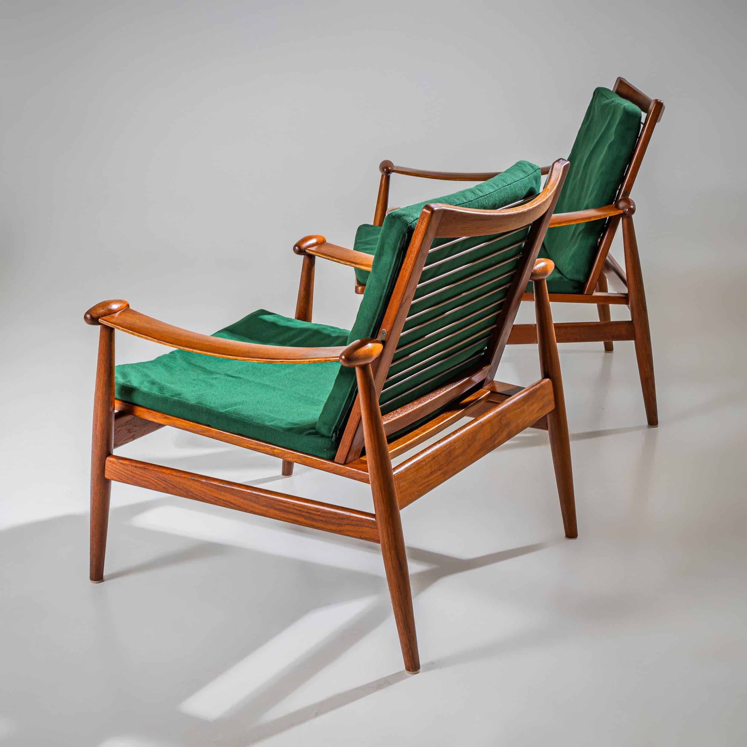 Danish Pair of Armchairs, Model 133 by Finn Juhl for France & Son, Denmark For Sale