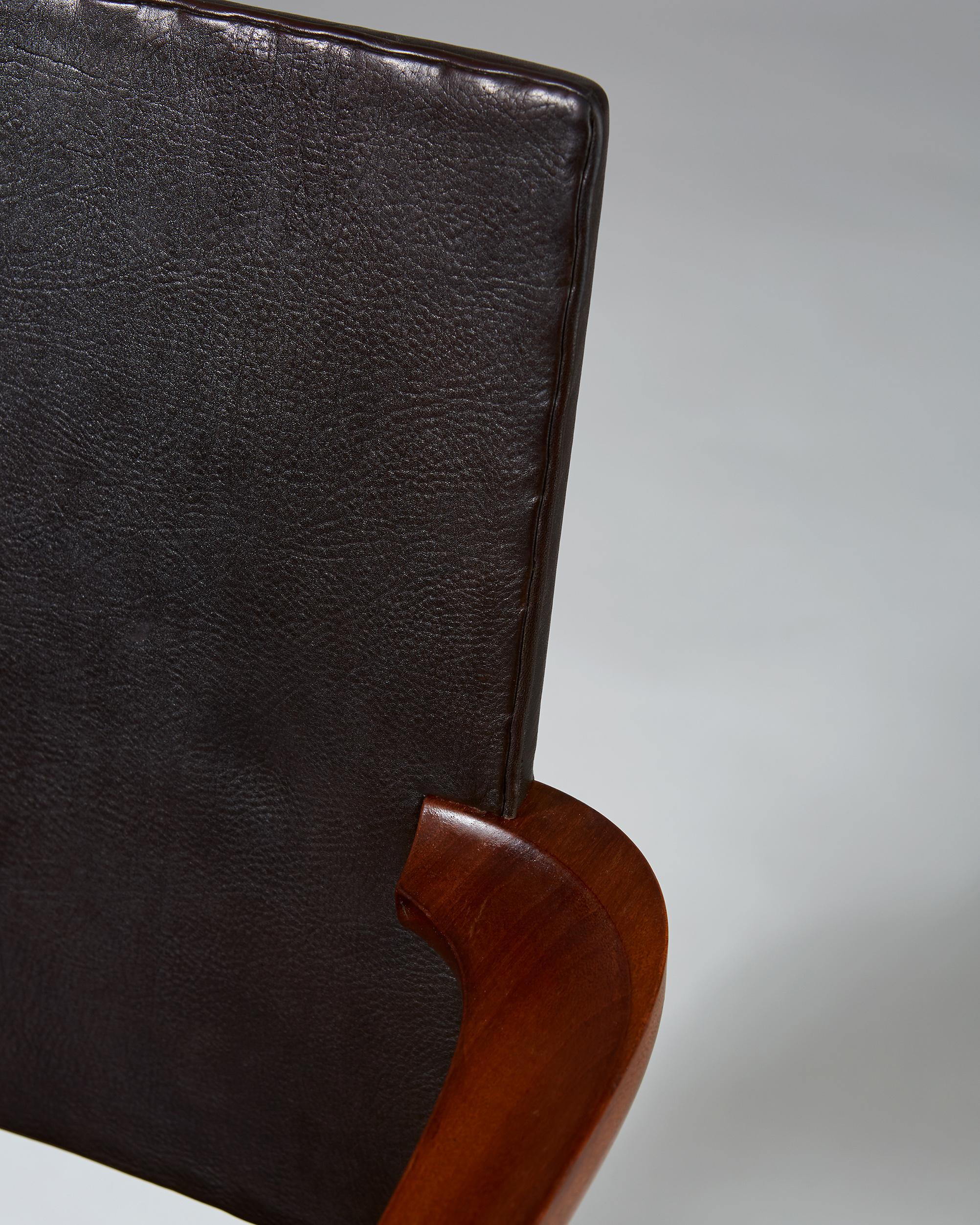 Paire de fauteuils modèle 3758 conçus par Kaare Klint pour Rud. M. Rasmussen en vente 1