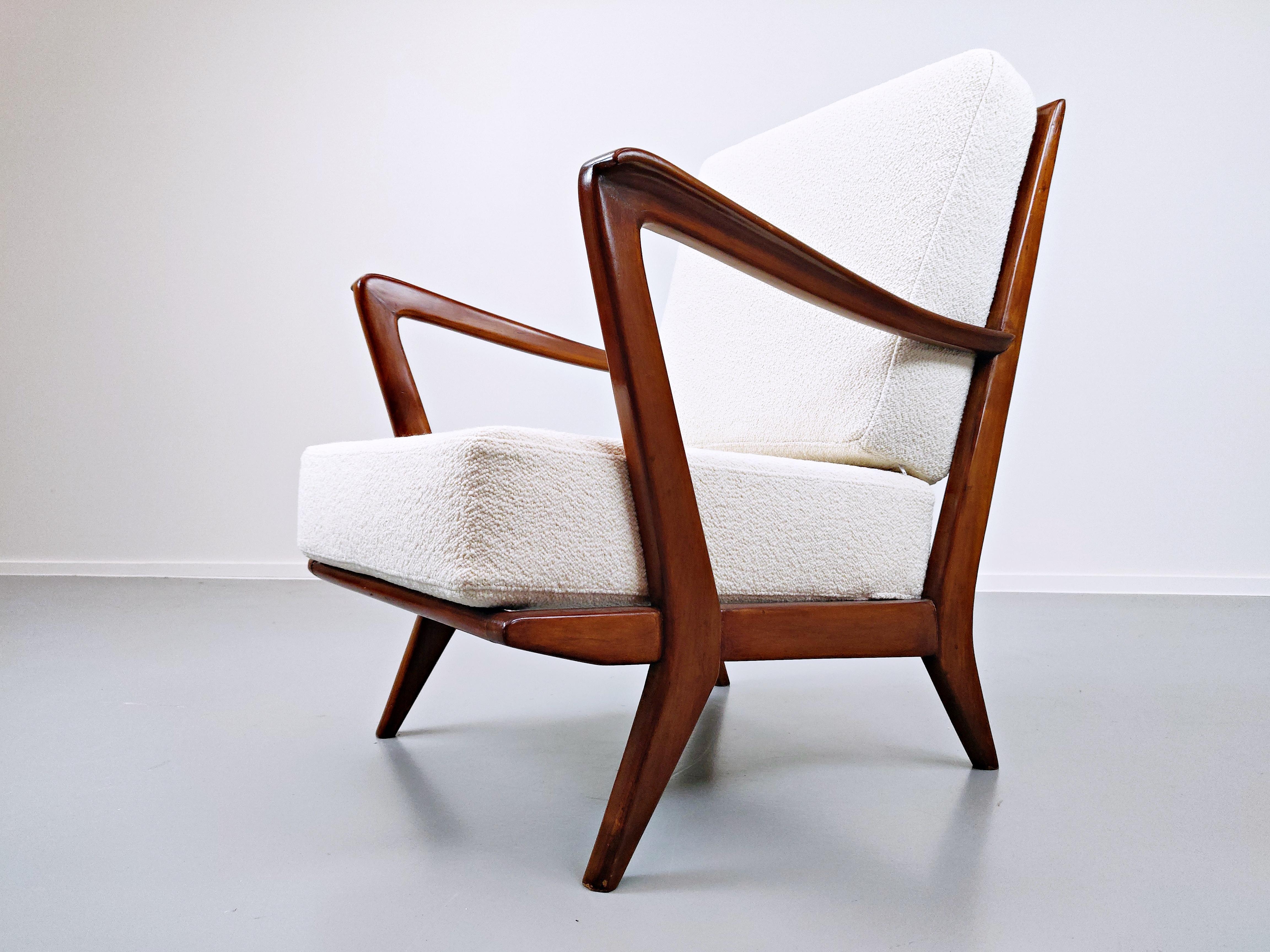 Pair of Mid-Century Modern Armchairs Model 516 by Gio Ponti for Cassina, 1950s 4