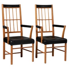Paire de fauteuils modèle 652 conçus par Josef Frank pour Svenskt Tenn