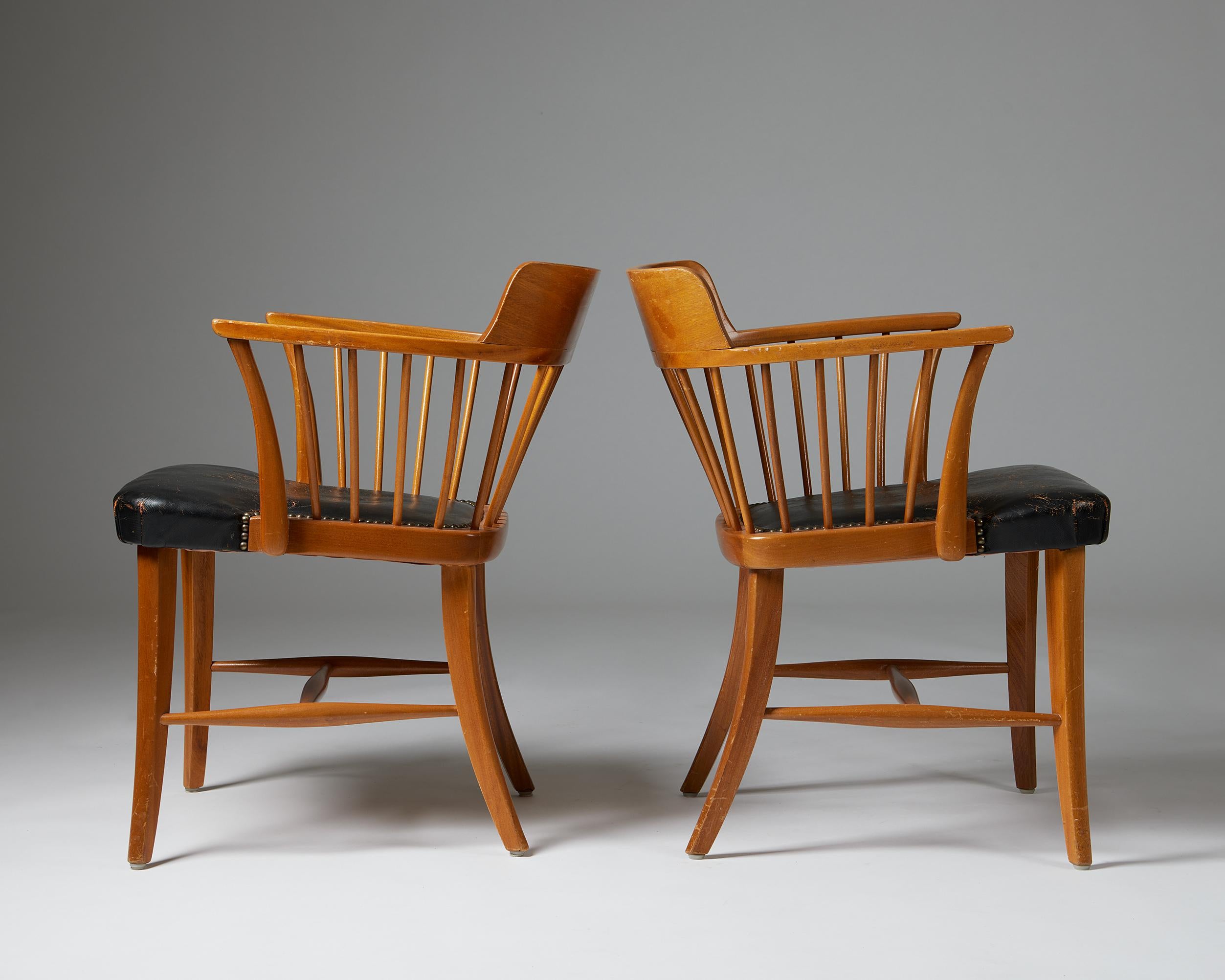 Swedish Pair of Armchairs Model 789b ‘Captain’s Chair’ Designed by Josef Frank For Sale