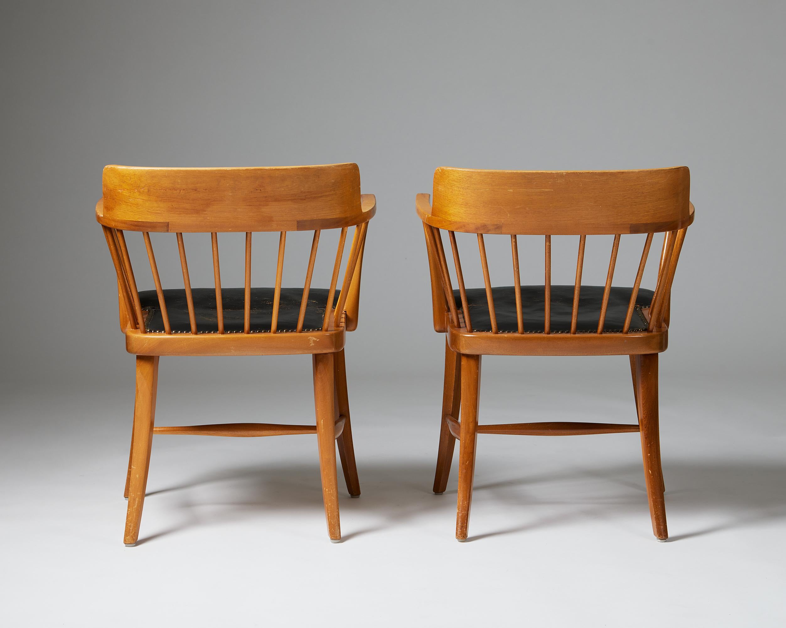 Brass Pair of armchairs model 789B ‘Captain’s Chair’ designed by Josef Frank For Sale