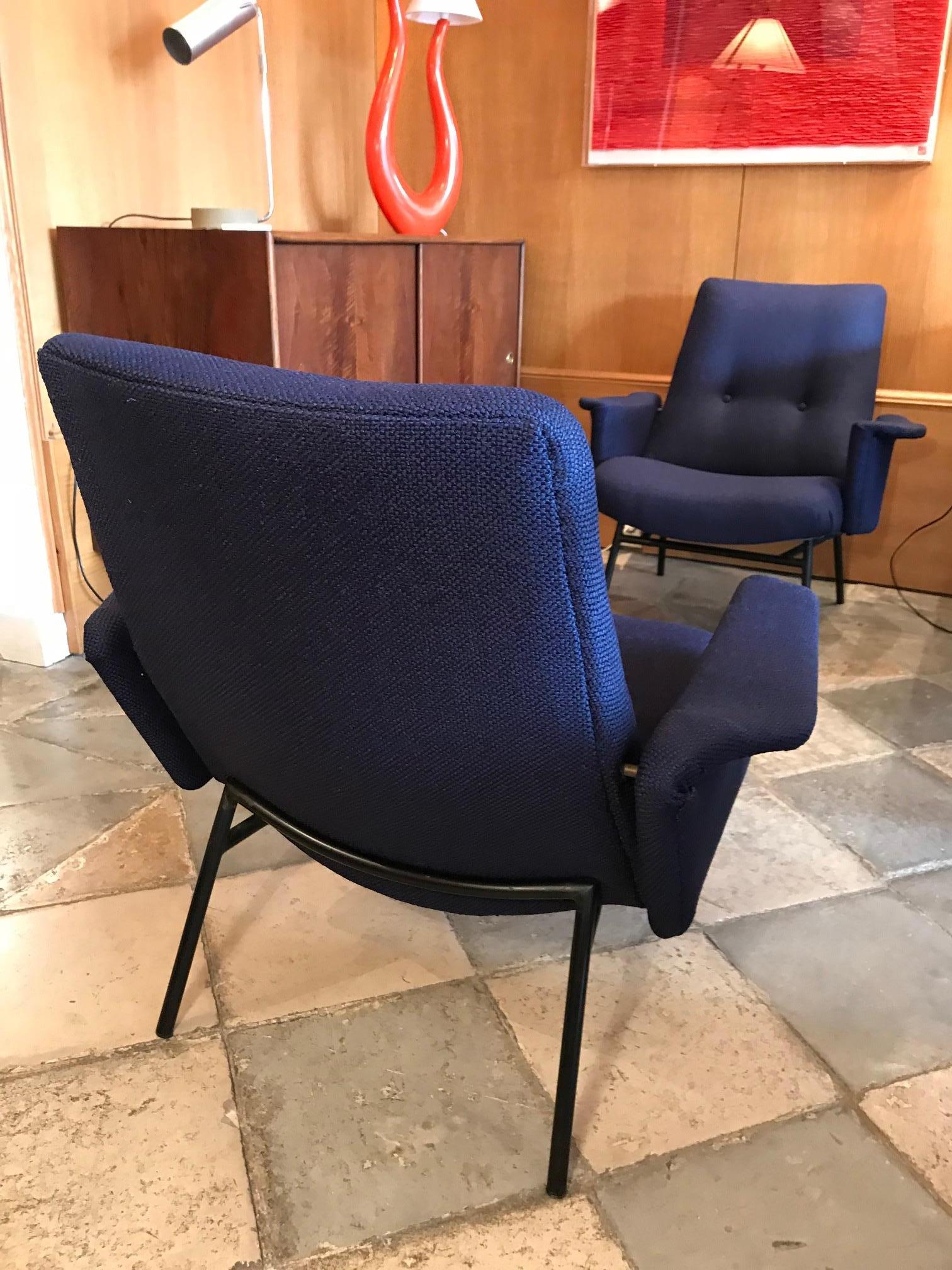Pair of Armchairs Model SK660 by Pierre Guariche 4