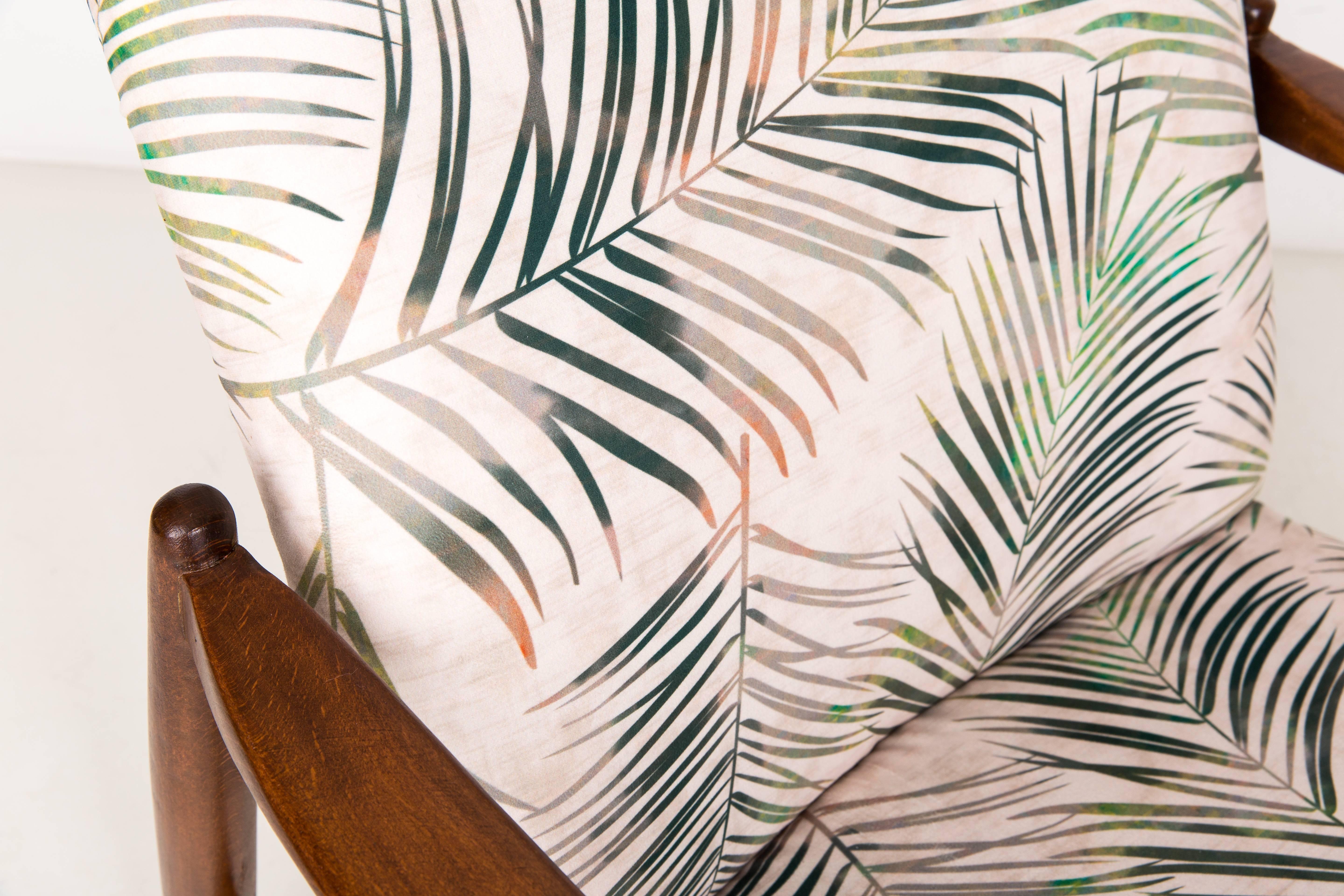 Fait main Paire de fauteuils, feuilles de palmier en velours beige Edmund Homa, années 1960 en vente