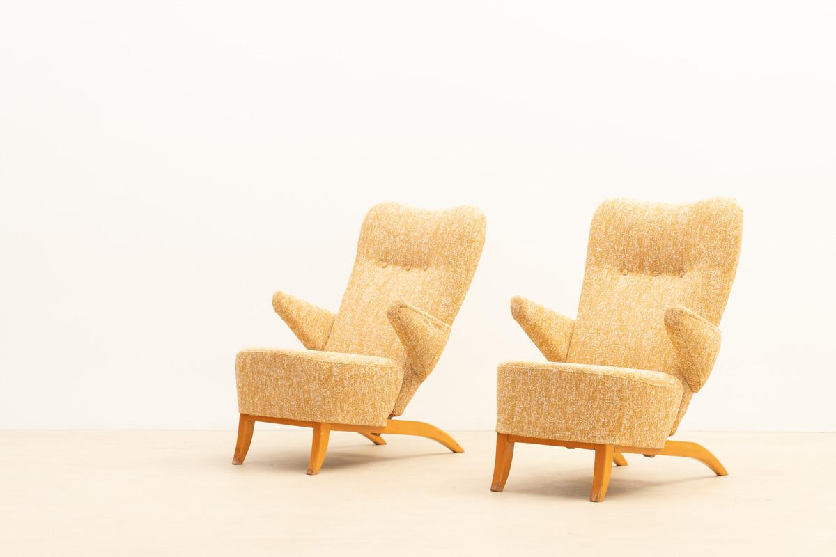 La poltrona Penguin di Theo Ruth per il produttore olandese Artifort è una delle icone del design olandese del 1957. Composto da due parti separabili, lo schienale e la seduta possono essere assemblati all'angolo di comfort