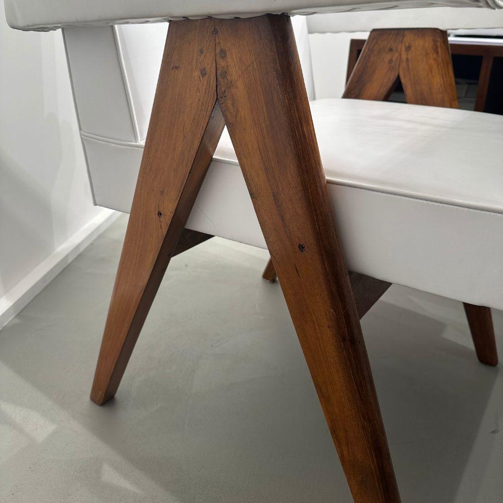 Cuir Paire de fauteuils PJ-SI-30-A en vente