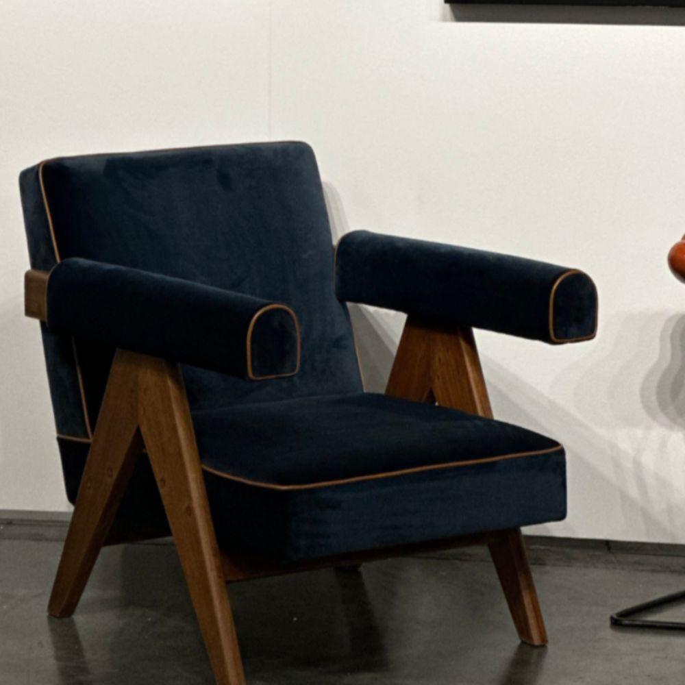 Milieu du XXe siècle Paire de fauteuils PJ-SI-32-A en vente