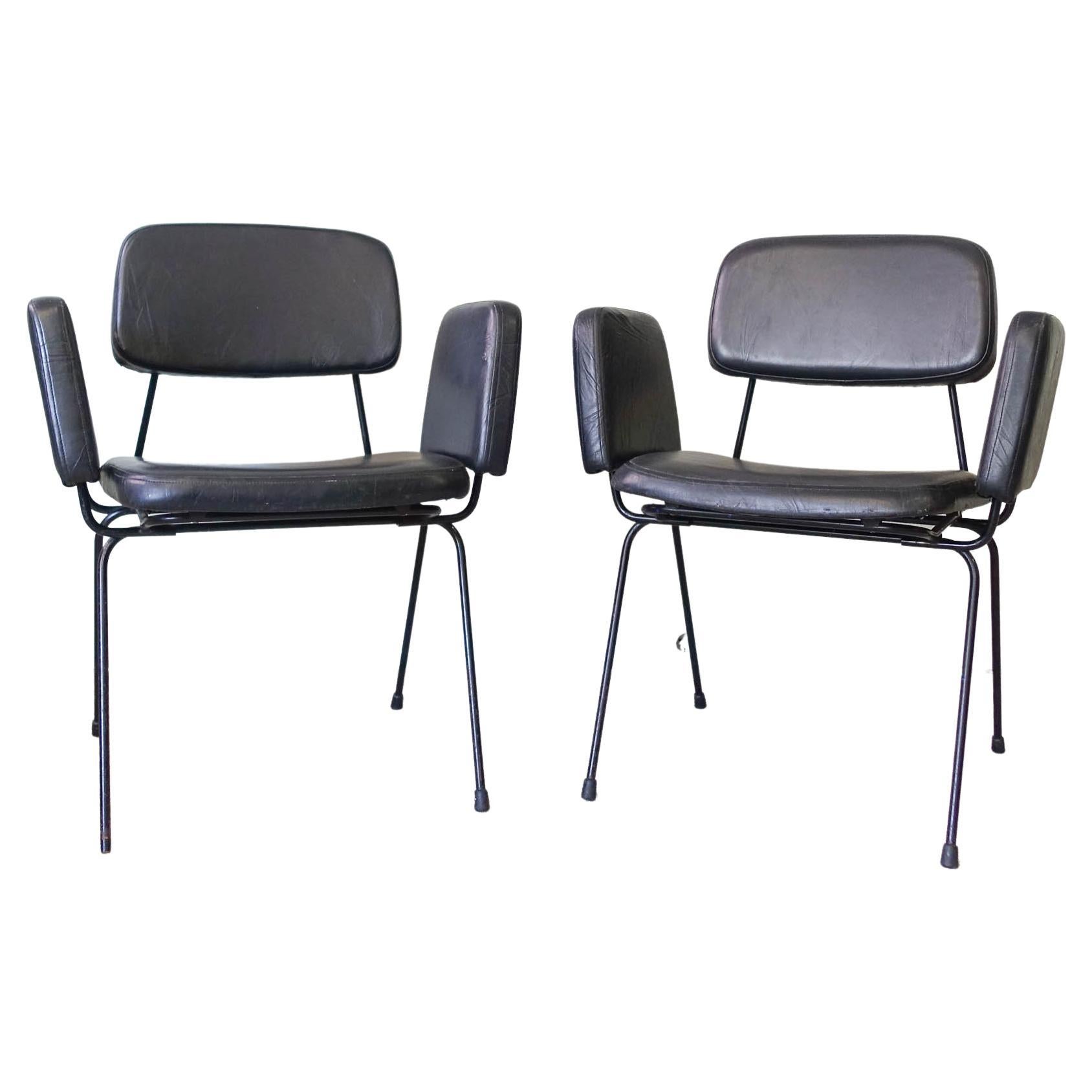 Paire de fauteuils, ligne Prestigio, par Daciano da Costa pour Metalúrgica da Longra en vente