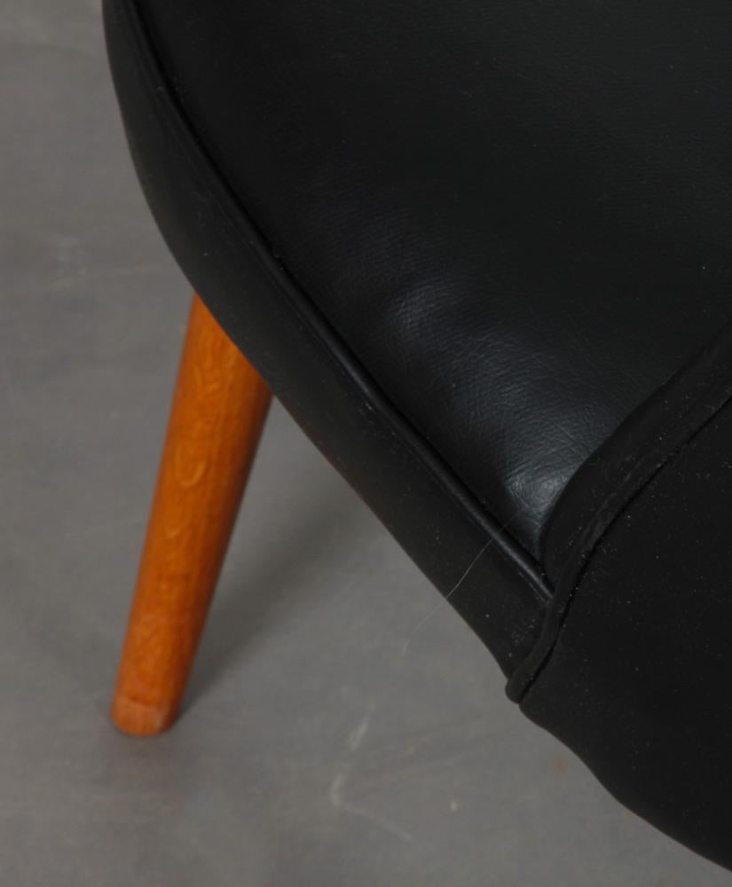 Pair of armchairs produced by Ton circa 1960 For Sale 2