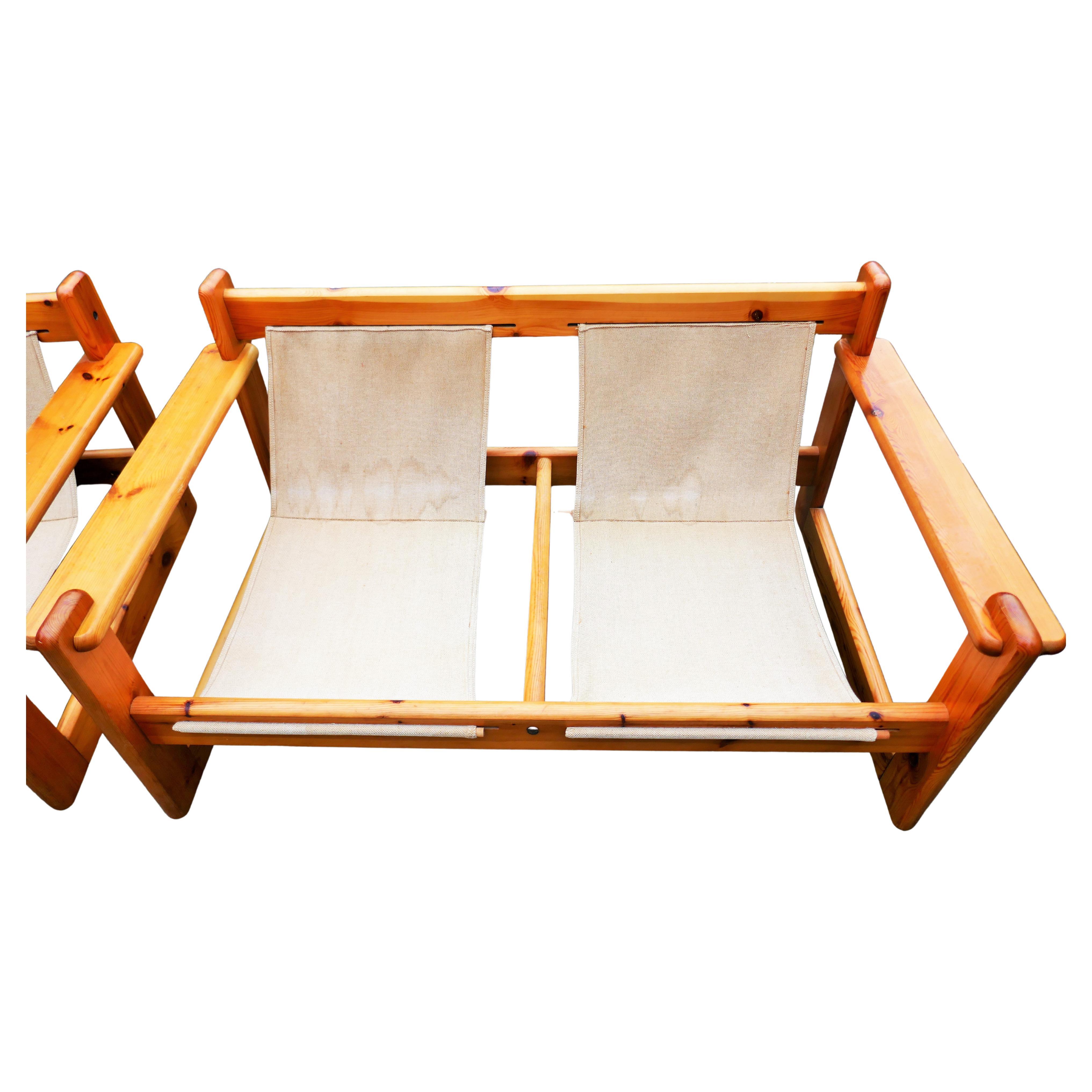 Paire de fauteuils, canapé et table en pin en vente 3